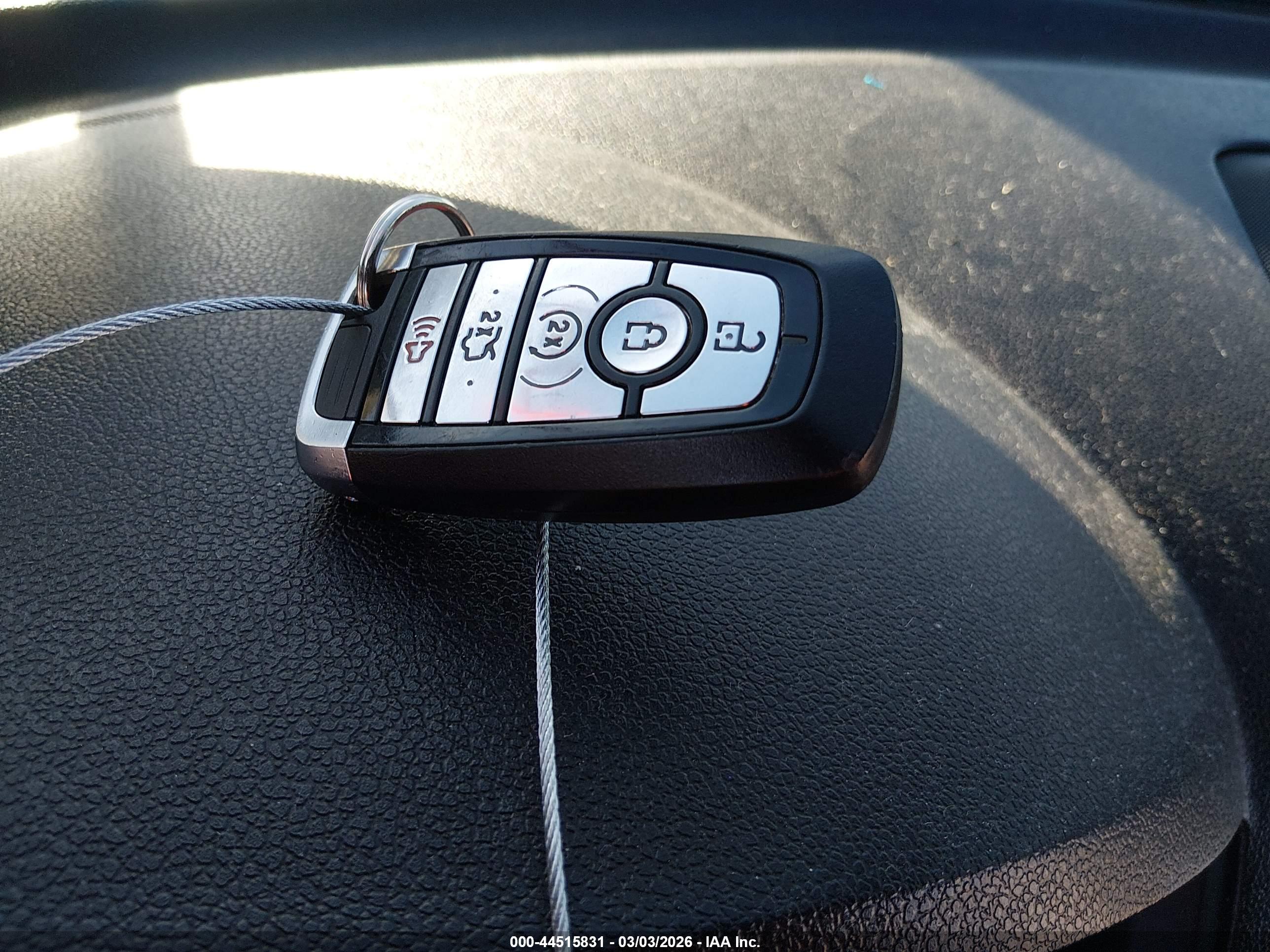 FORD EXPLORER image 11