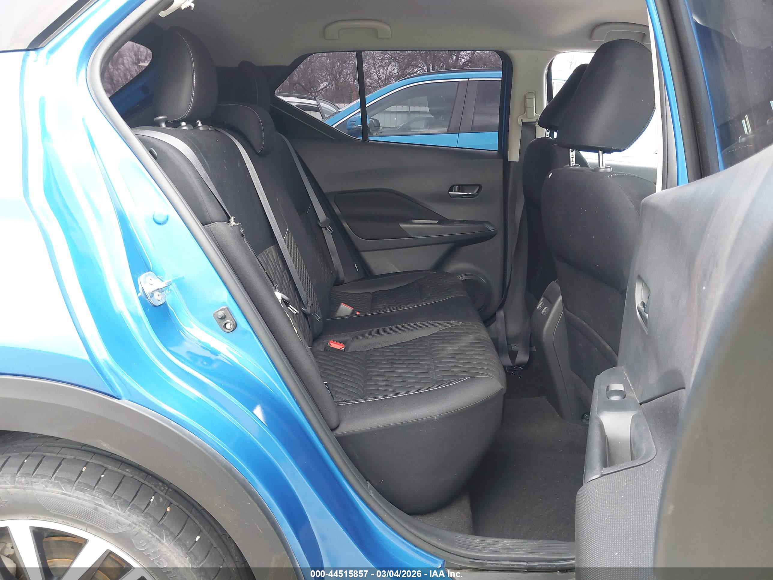 NISSAN KICKS image 8