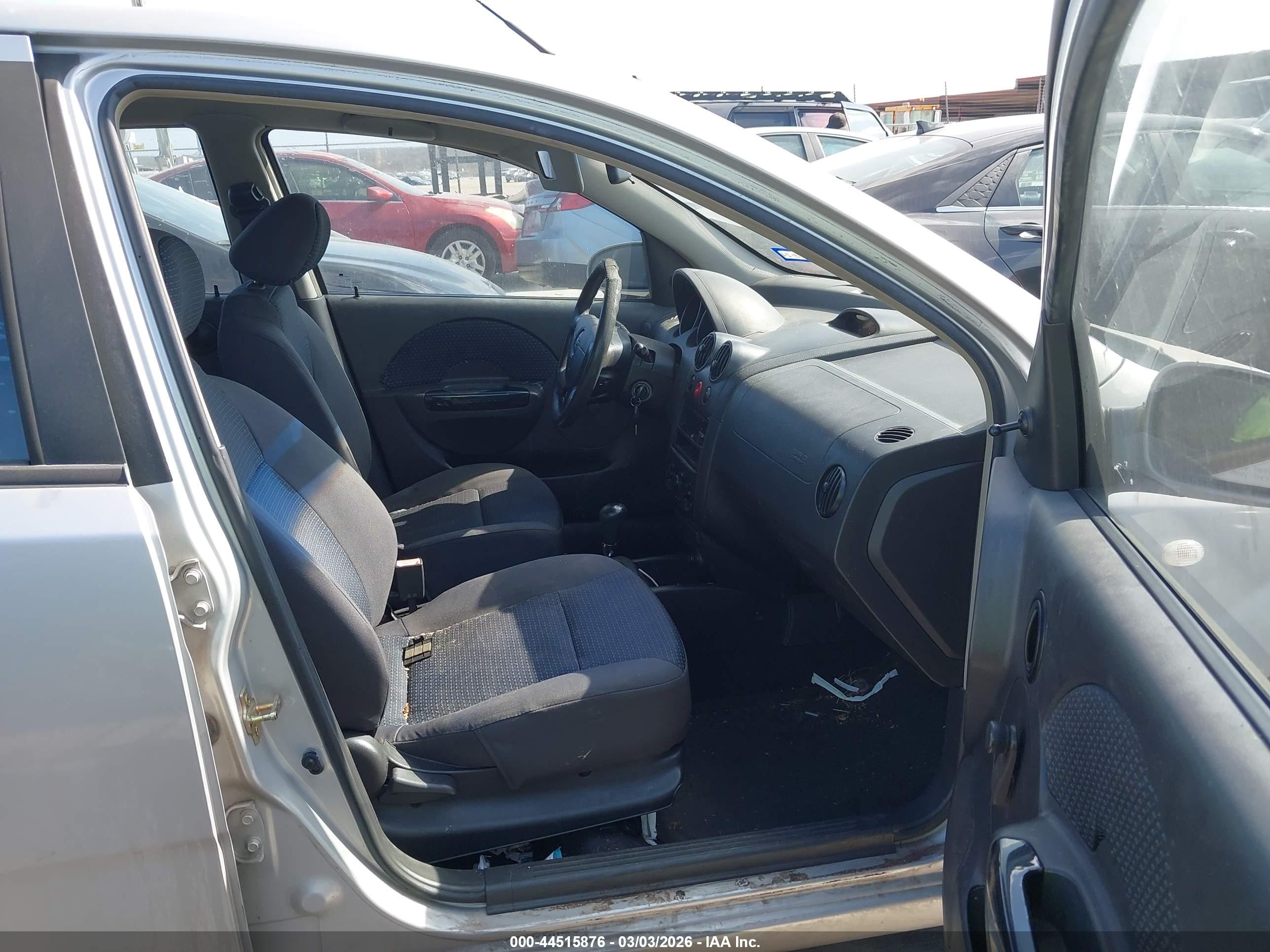 CHEVROLET AVEO image 5