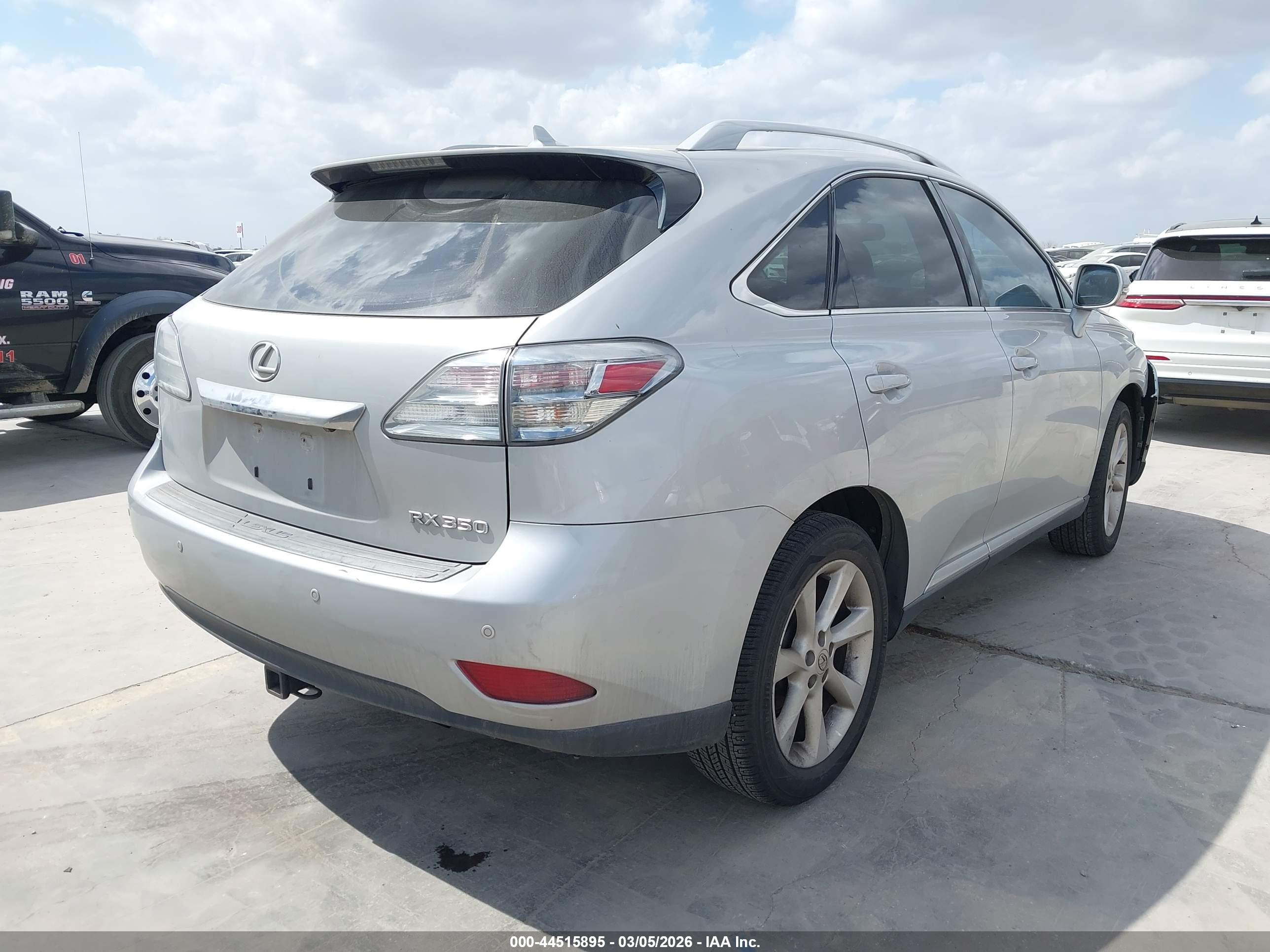 LEXUS RX image 4