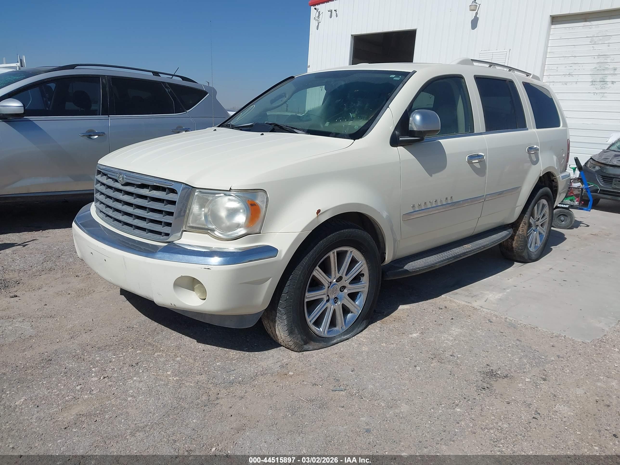 CHRYSLER ASPEN image 2