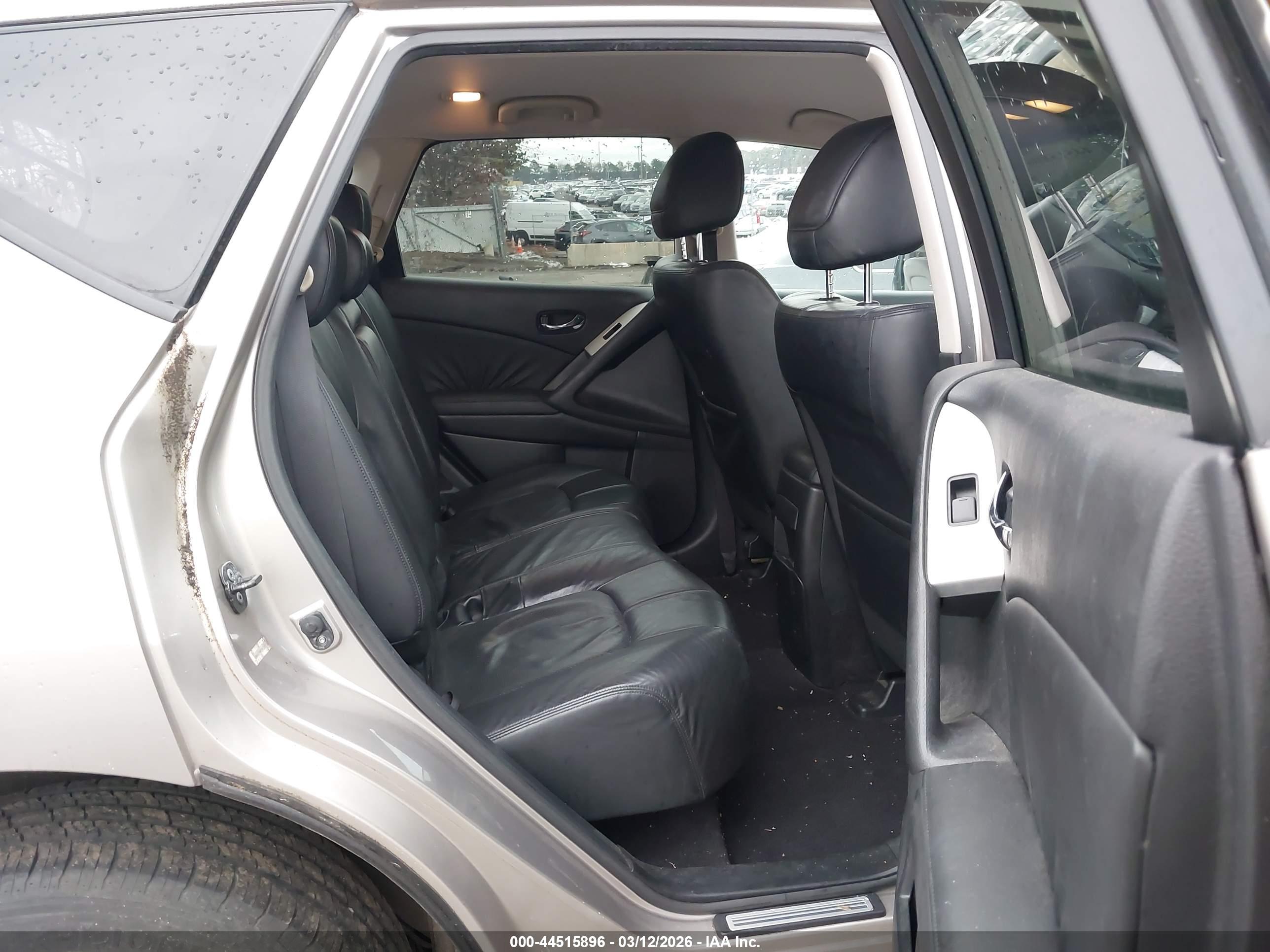 NISSAN MURANO image 8