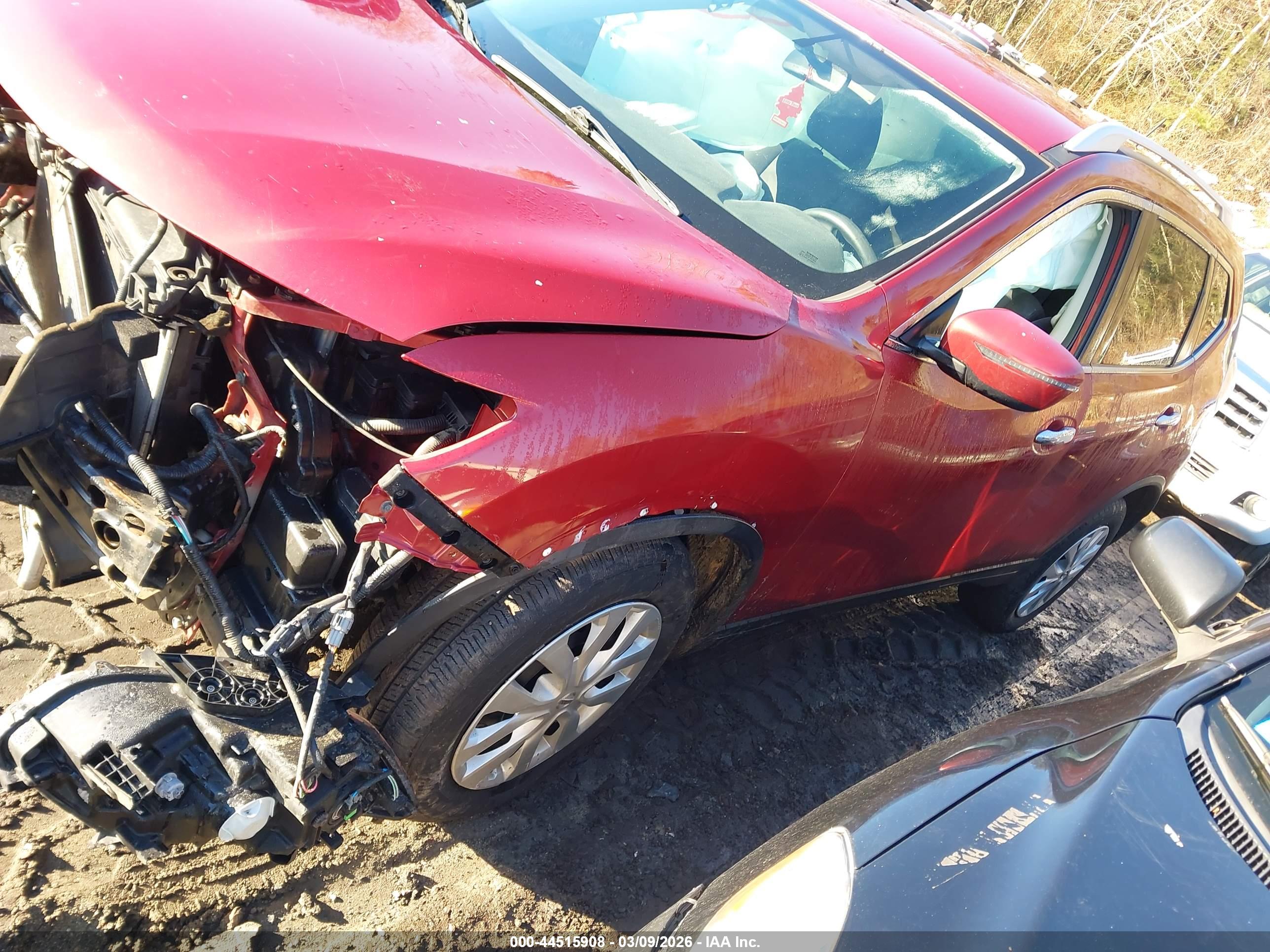 NISSAN ROGUE image 2
