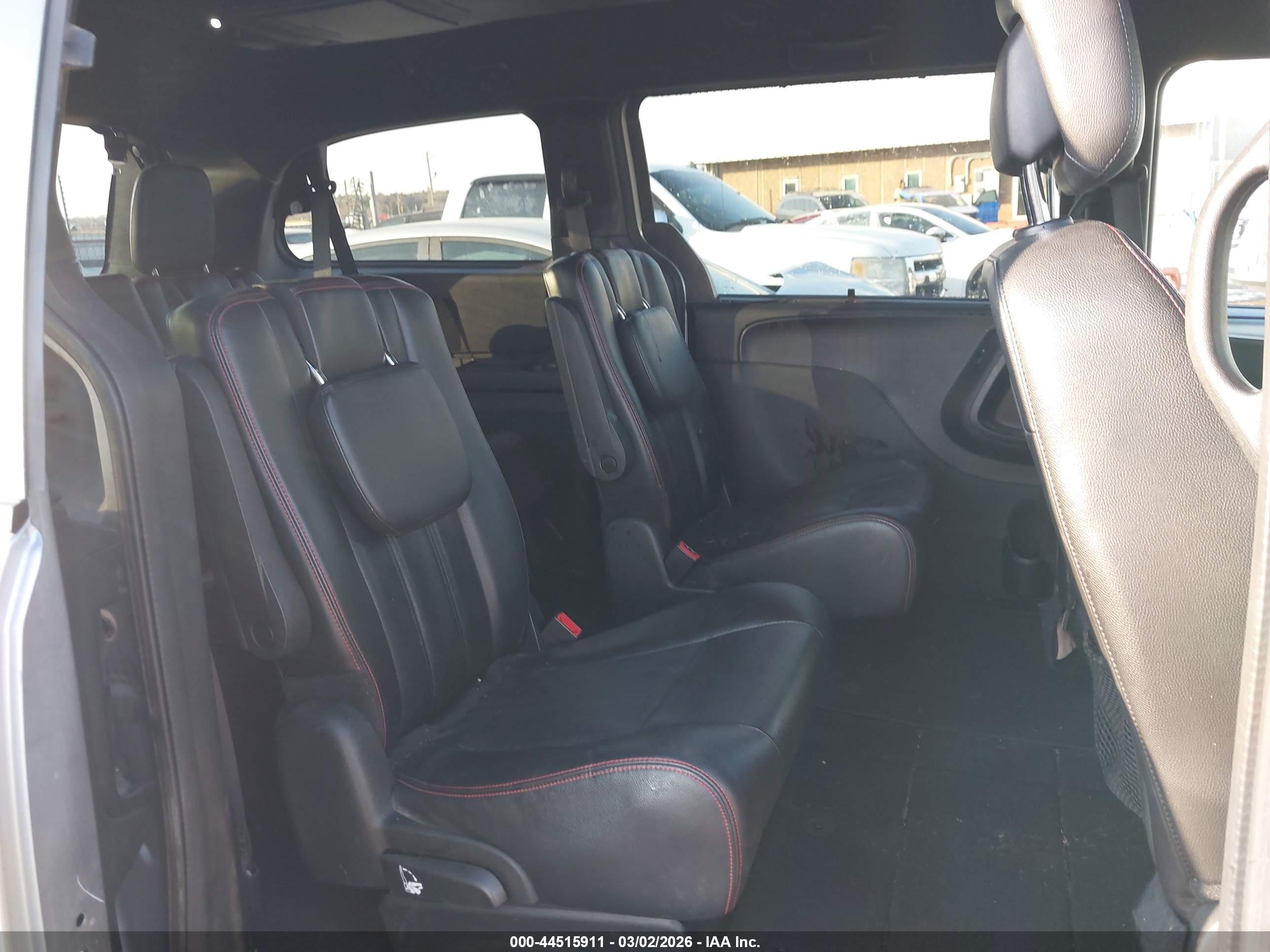 DODGE GRAND image 8