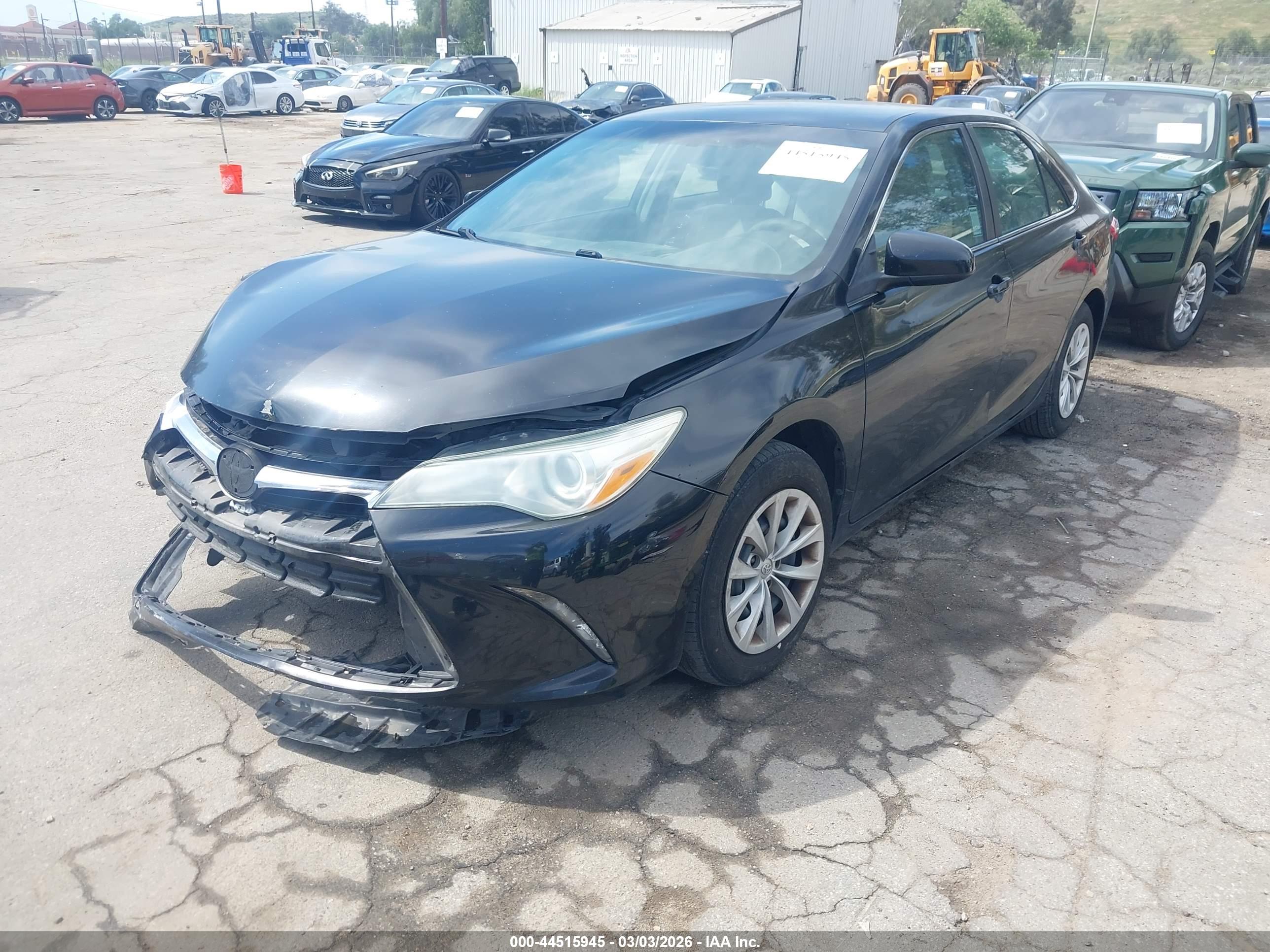TOYOTA CAMRY image 2