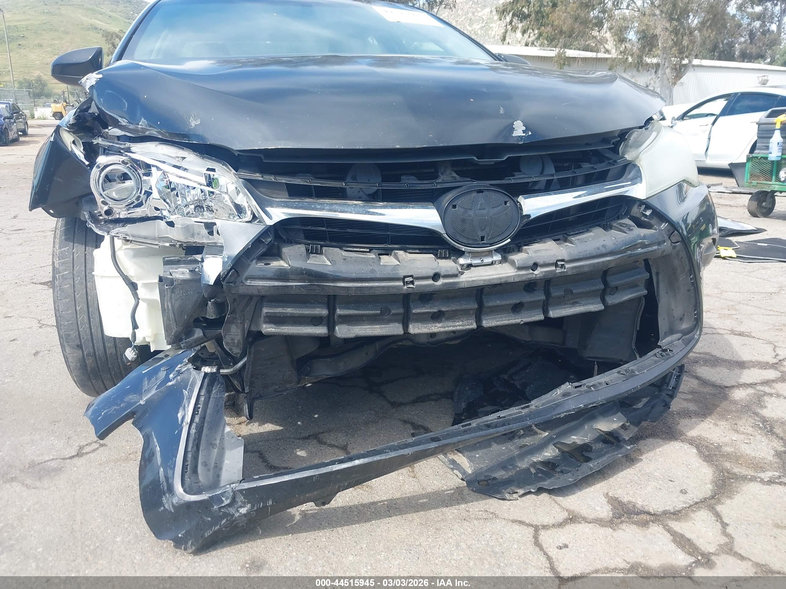 TOYOTA CAMRY image 6