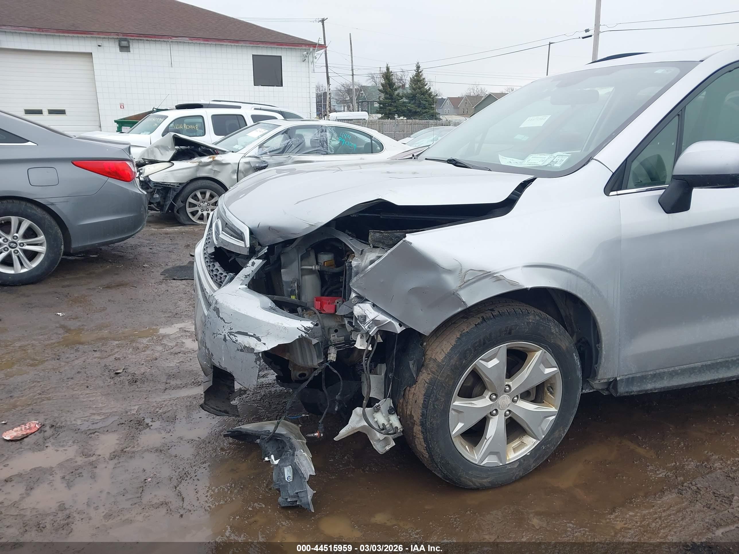 SUBARU FORESTER image 6