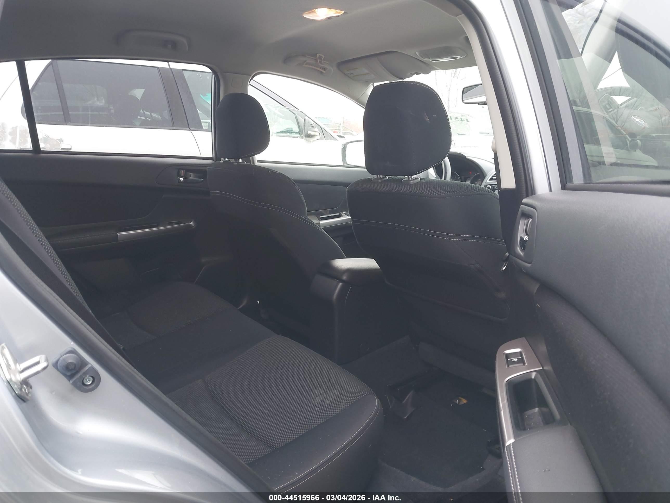 SUBARU XV image 8