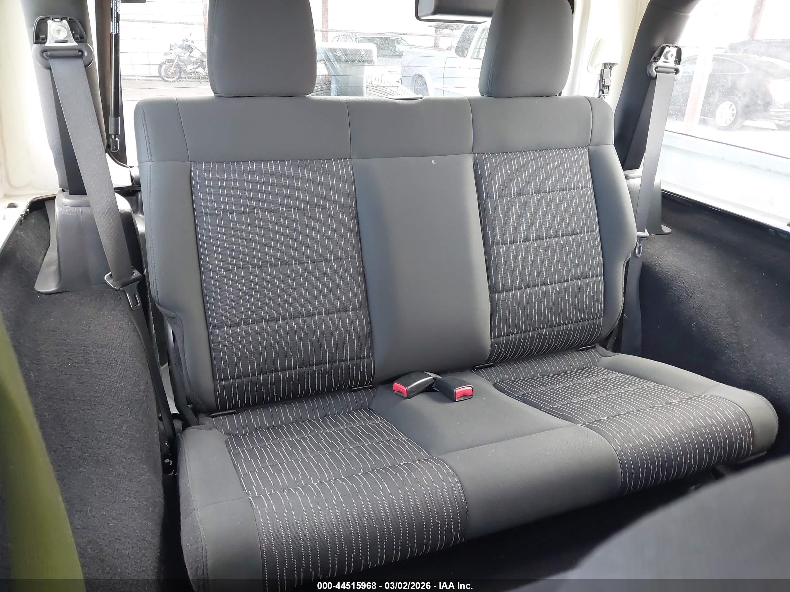 JEEP WRANGLER image 8