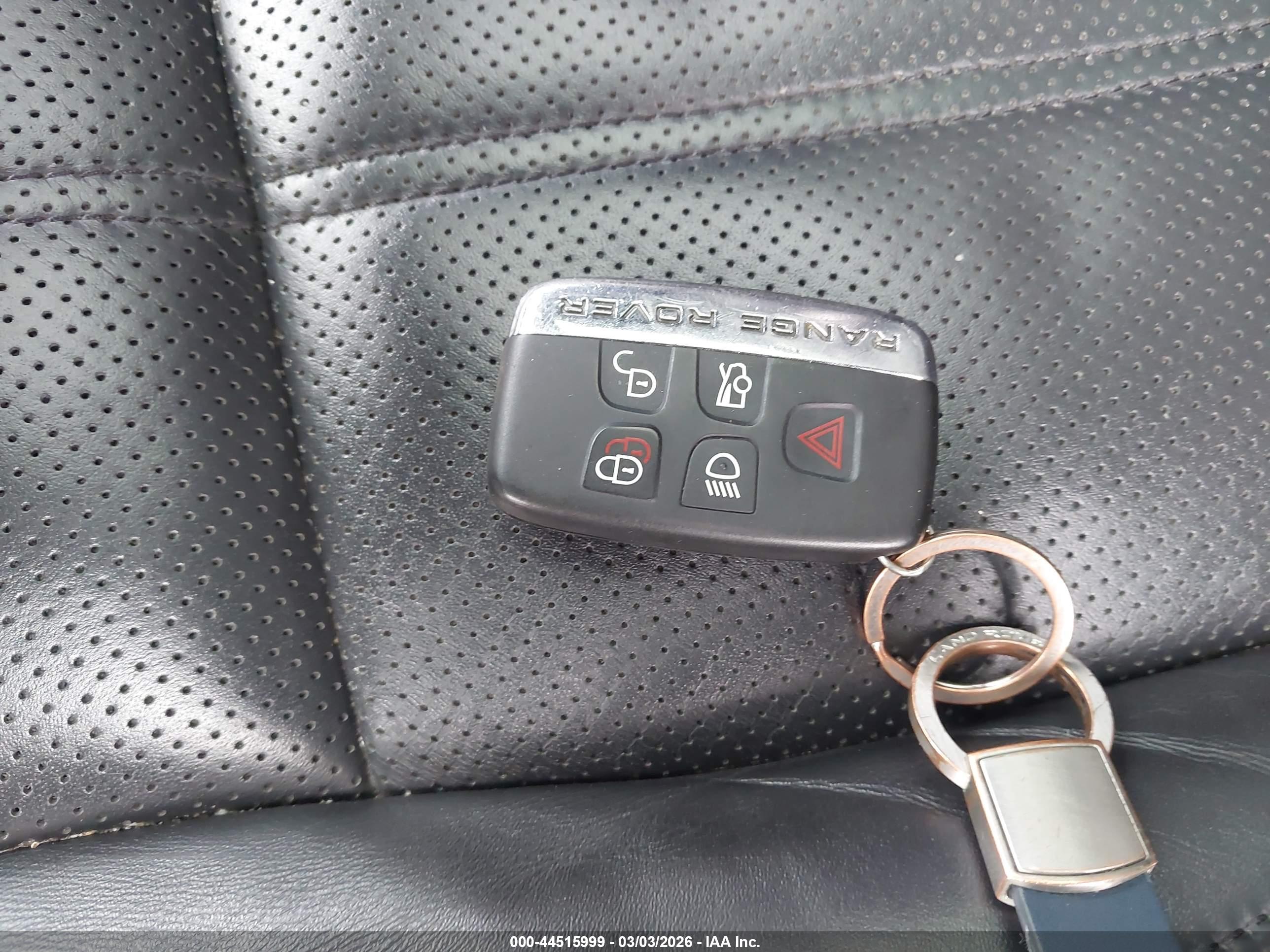 LAND ROVER image 11