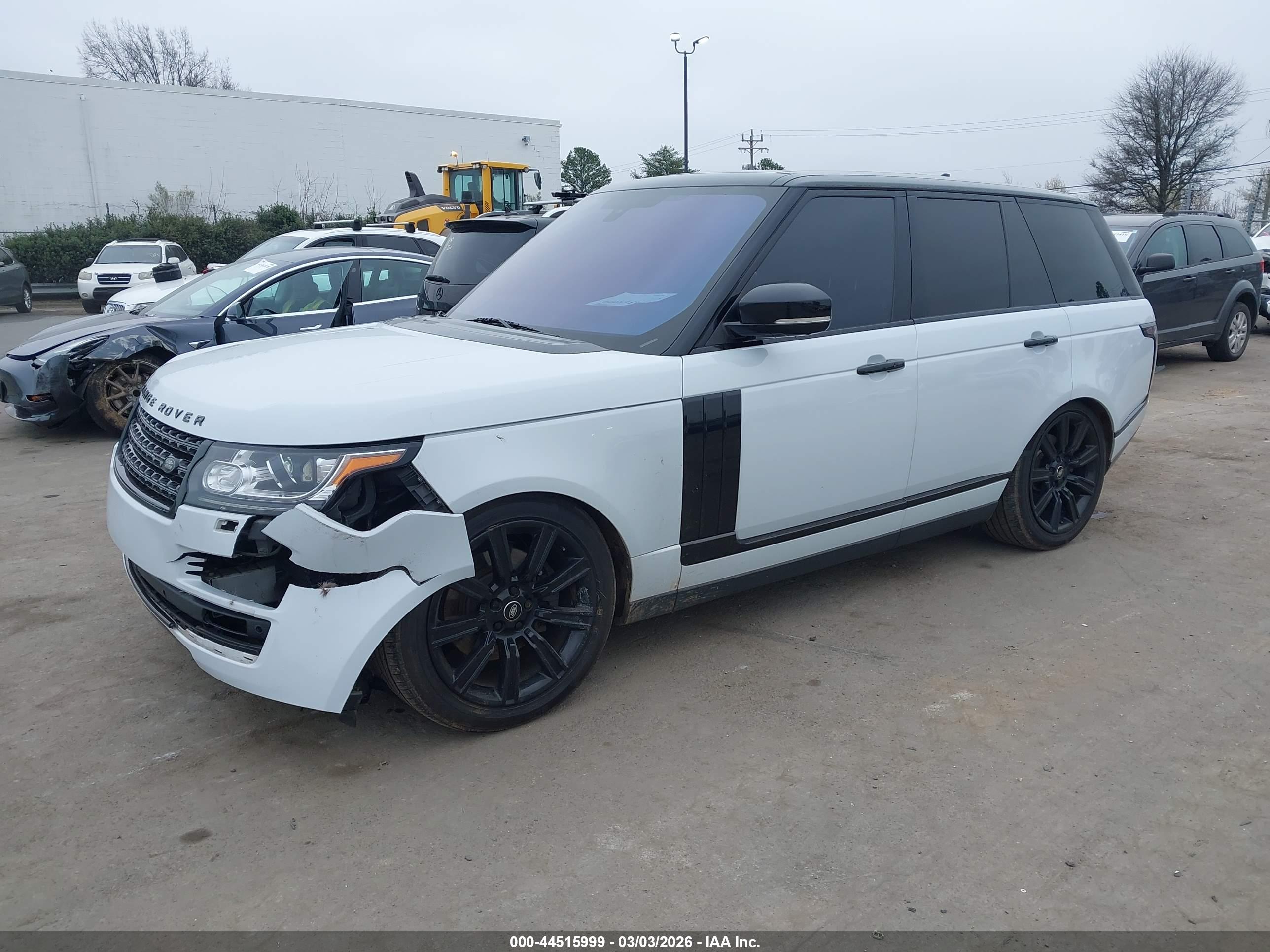 LAND ROVER image 2