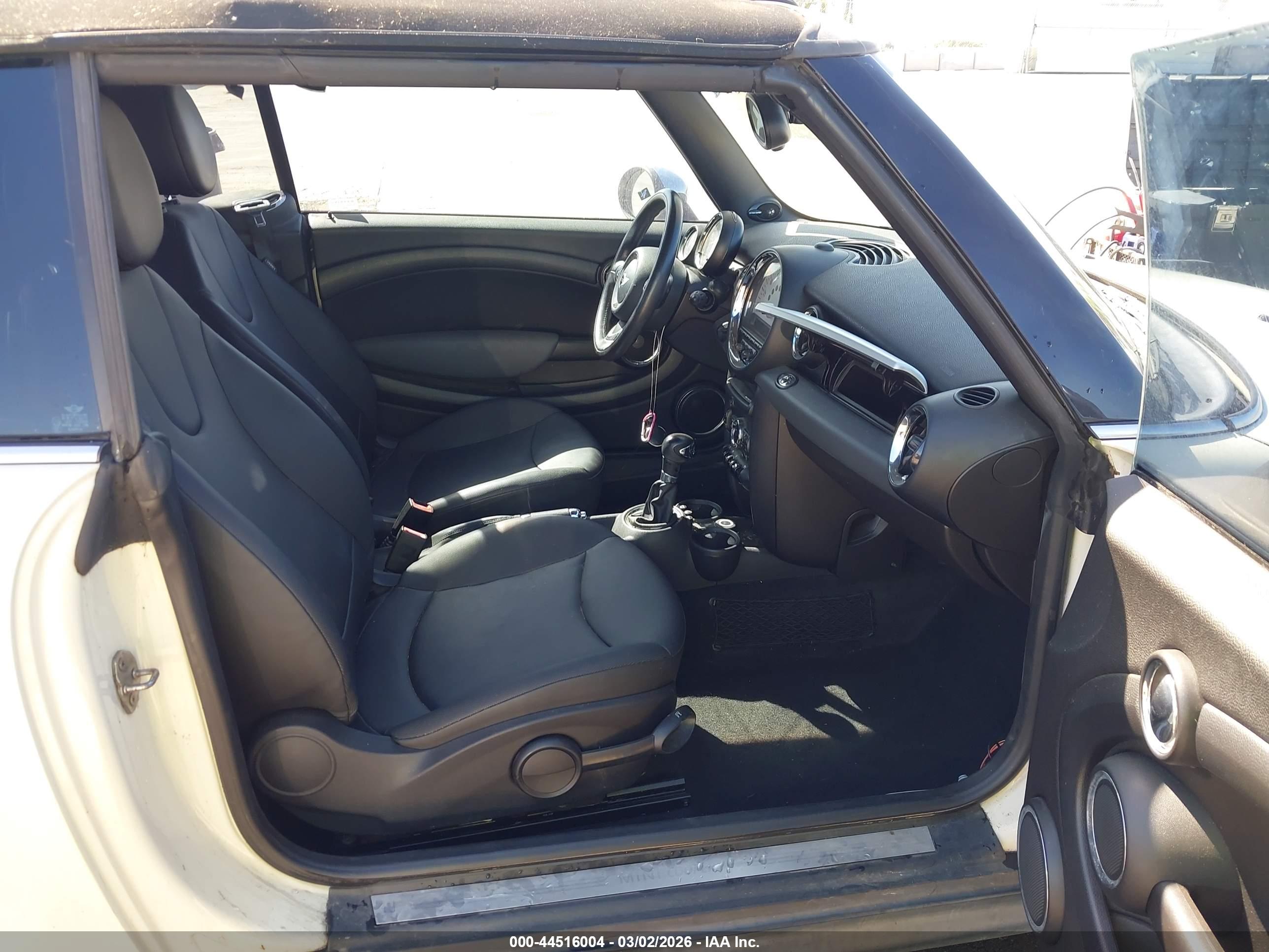 MINI COOPER image 5