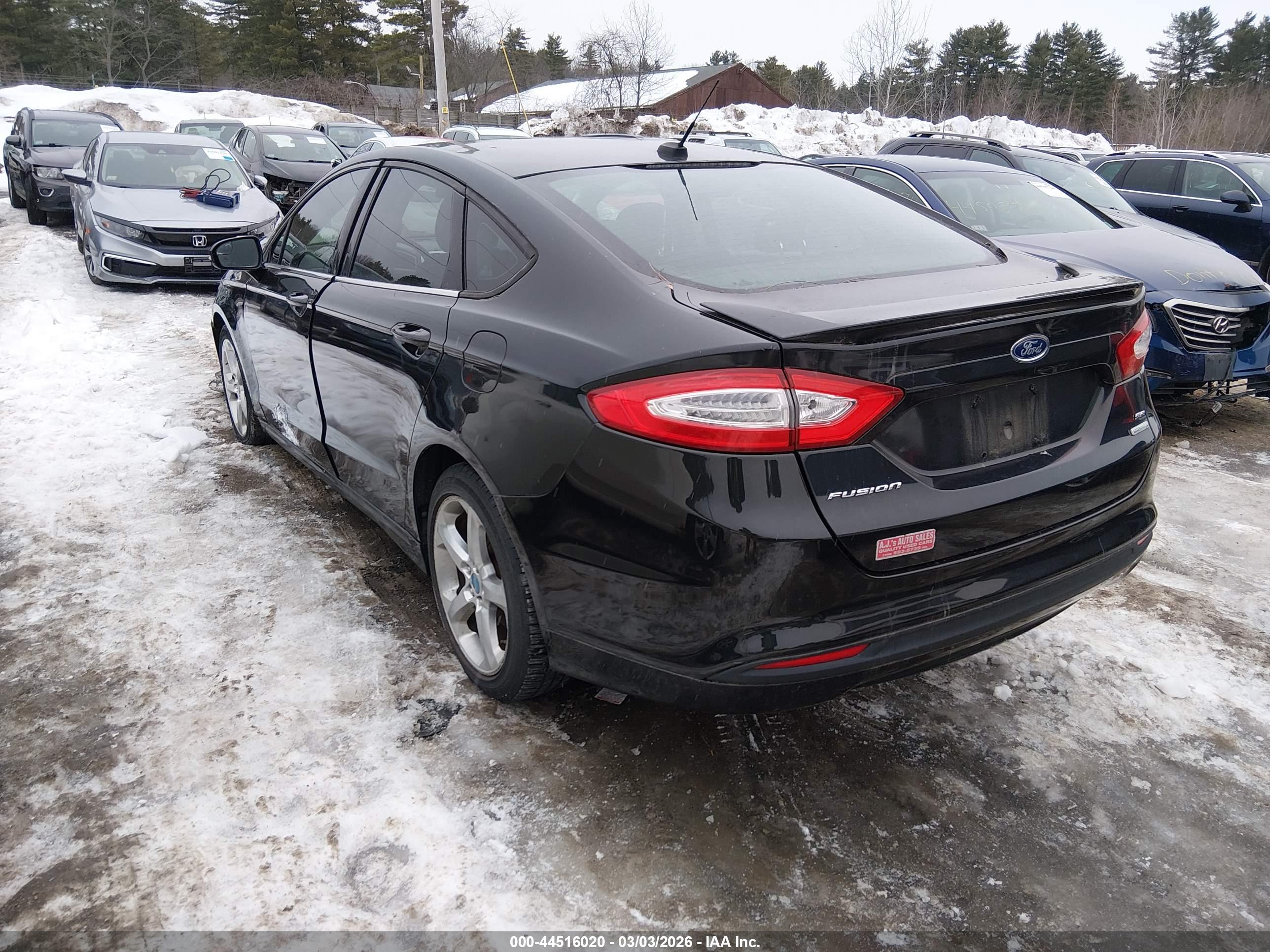 FORD FUSION image 3