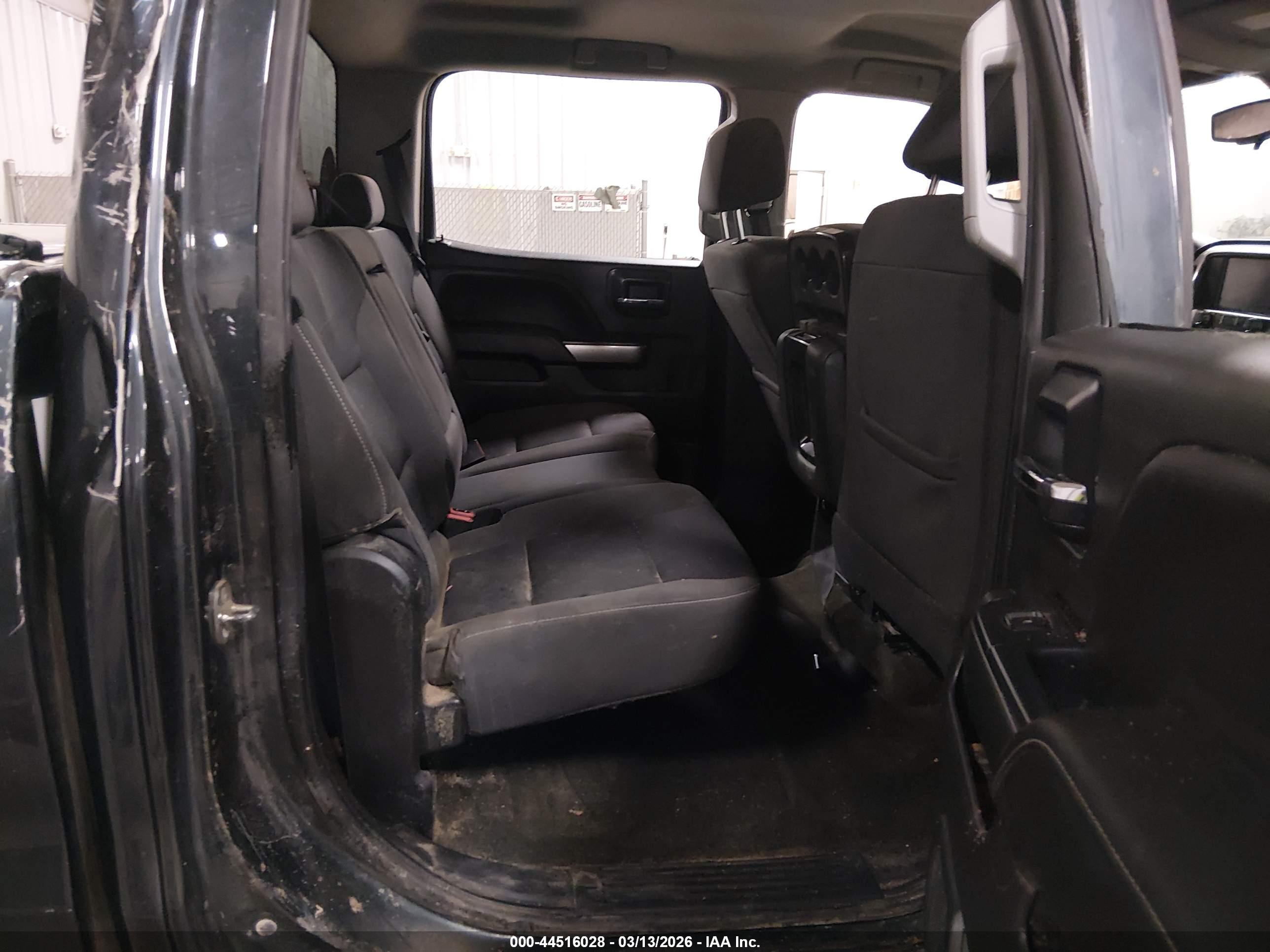 CHEVROLET SILVERADO image 8