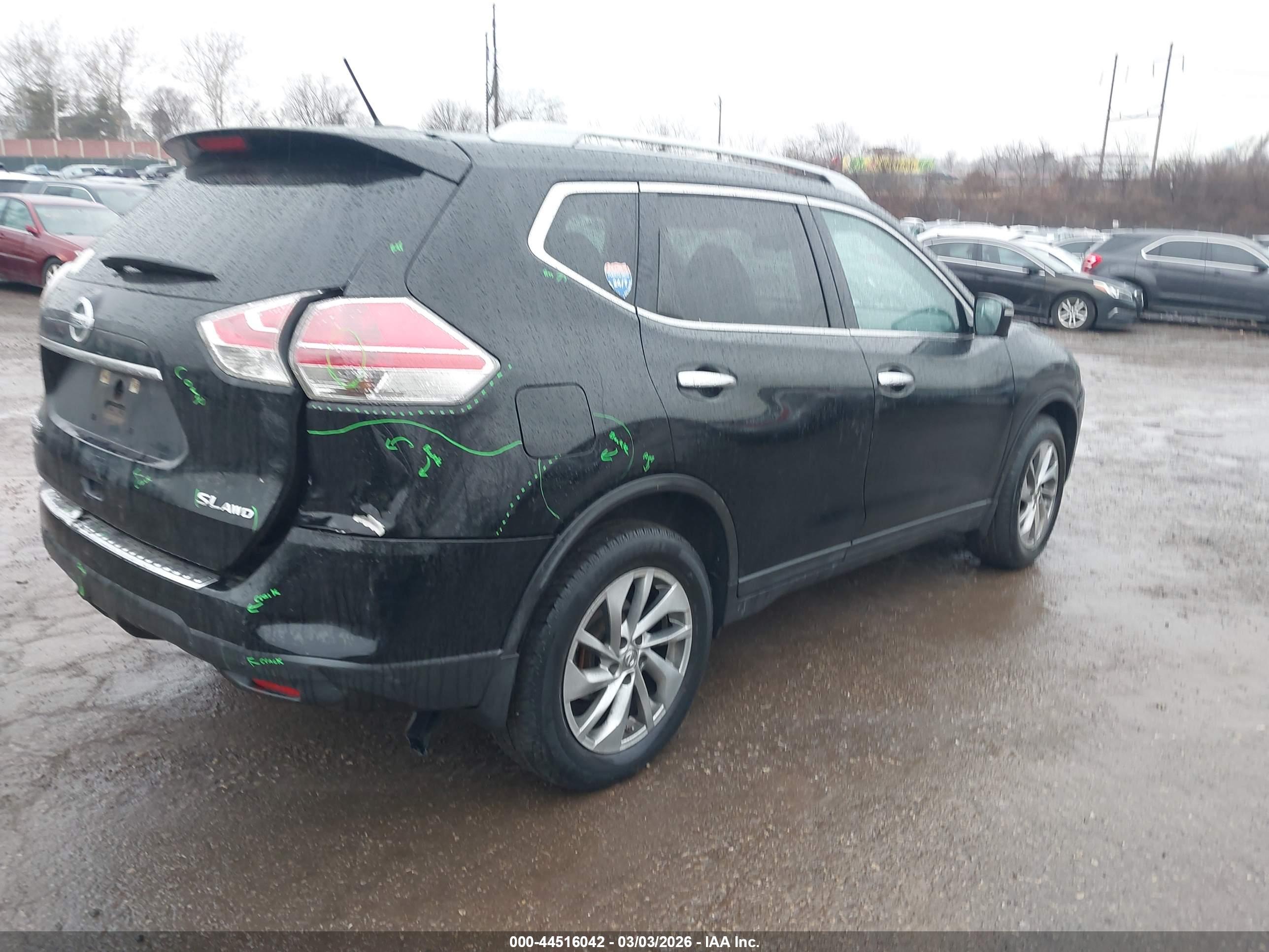NISSAN ROGUE image 4