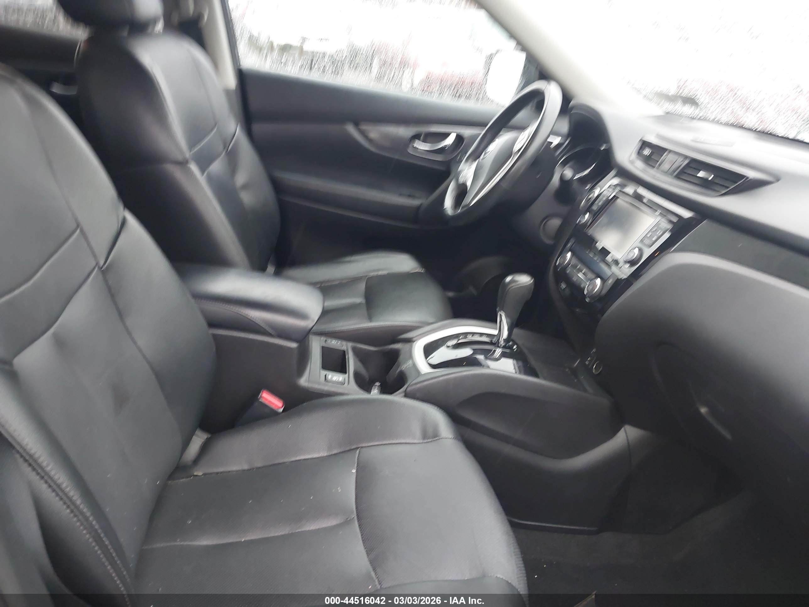 NISSAN ROGUE image 5