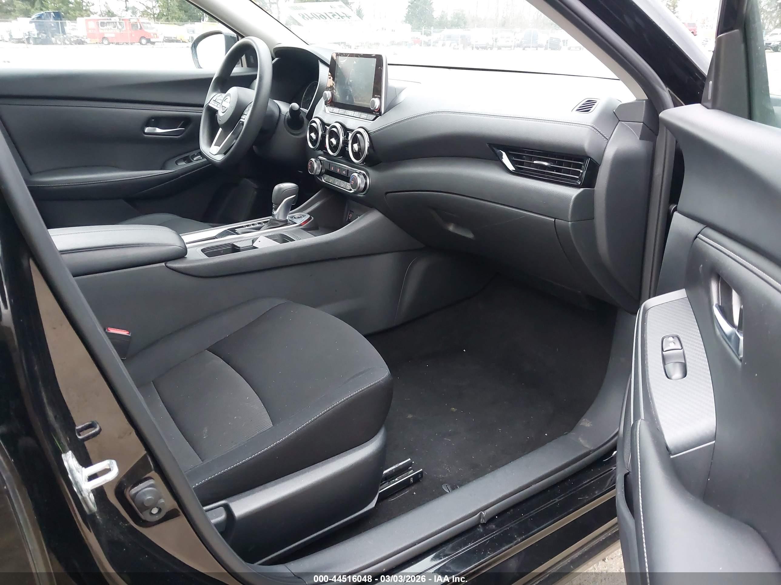 NISSAN SENTRA image 5