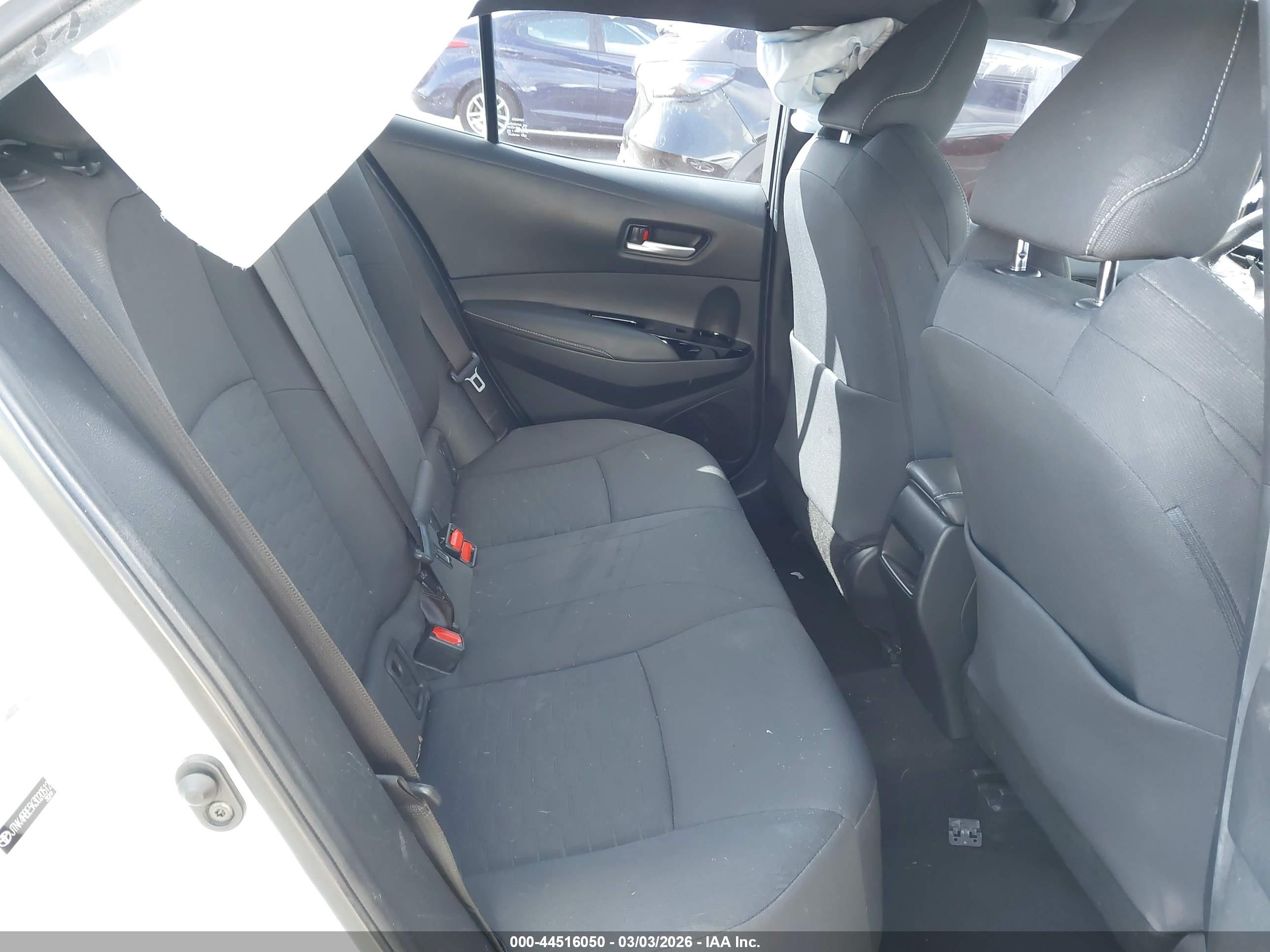 TOYOTA COROLLA image 8