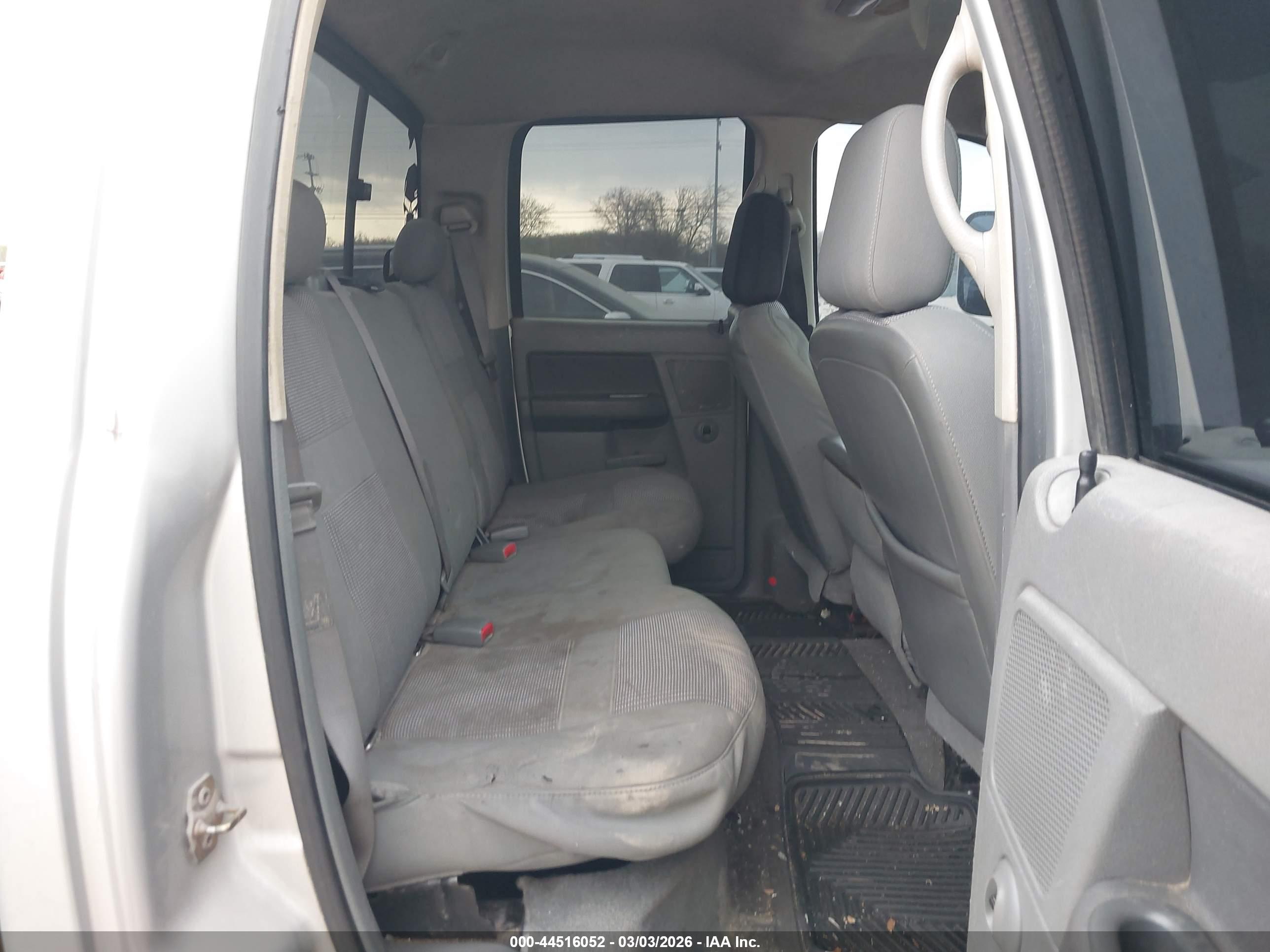 DODGE RAM image 8