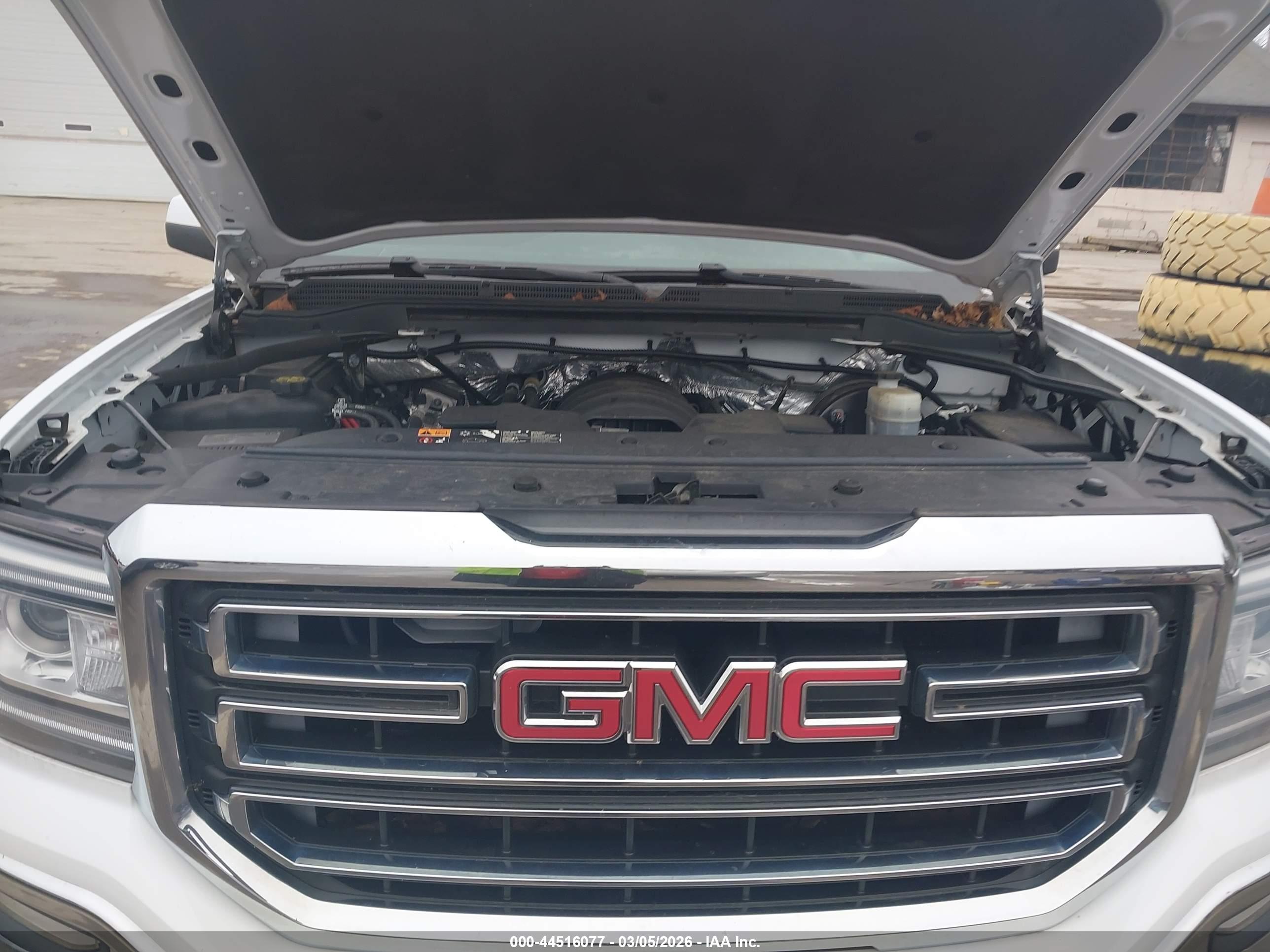GMC SIERRA image 10
