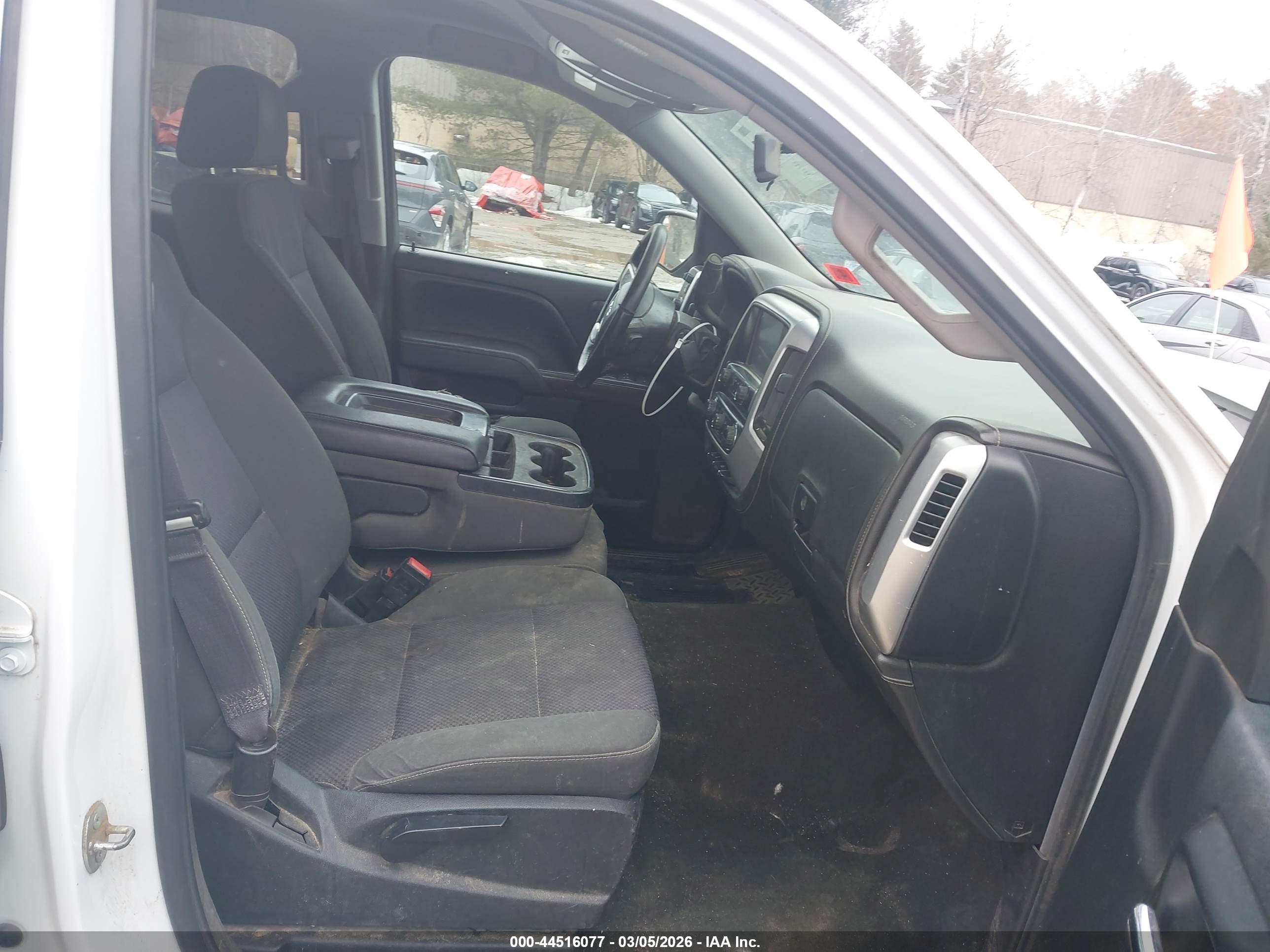 GMC SIERRA image 5
