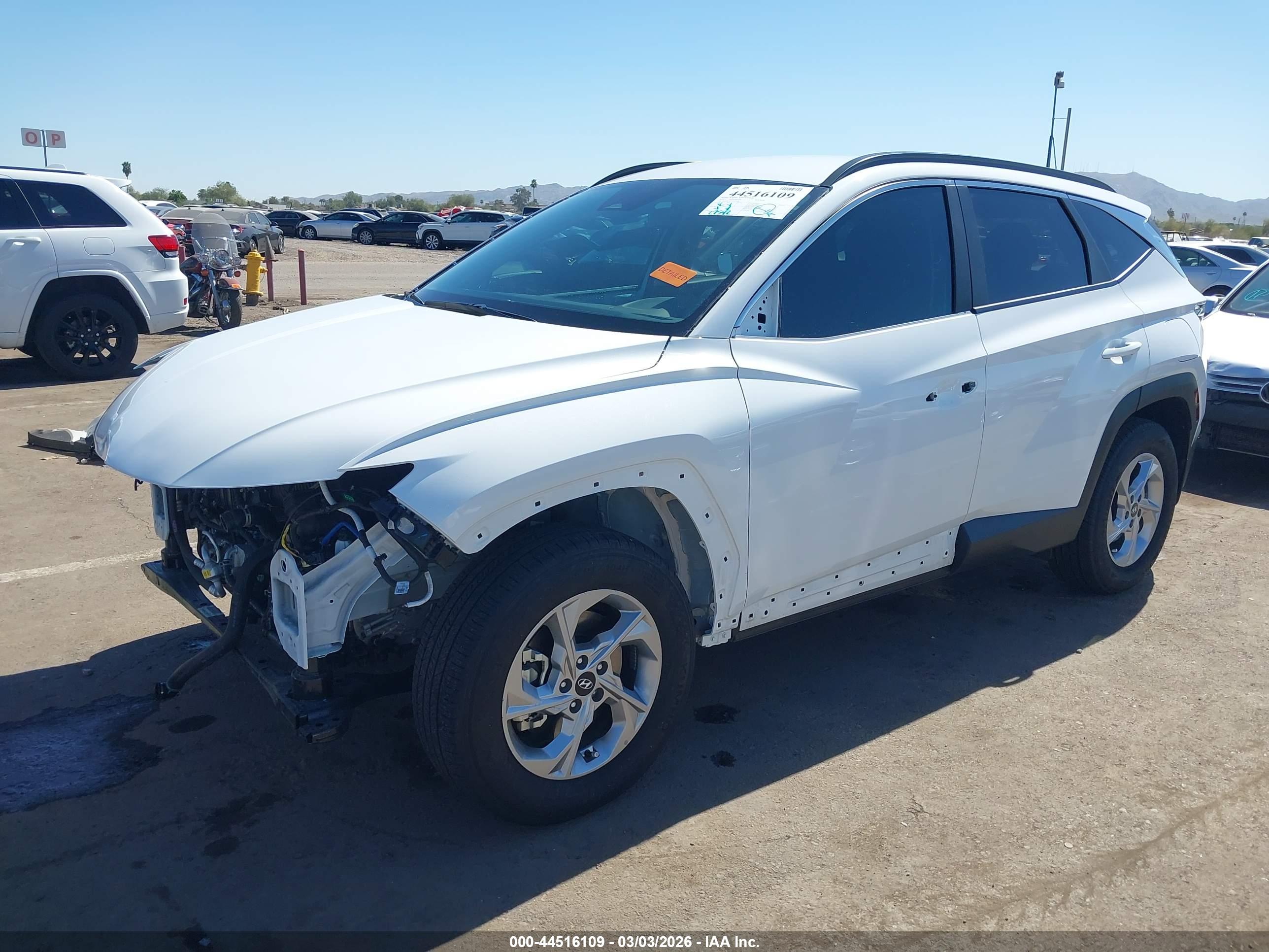 HYUNDAI TUCSON image 2