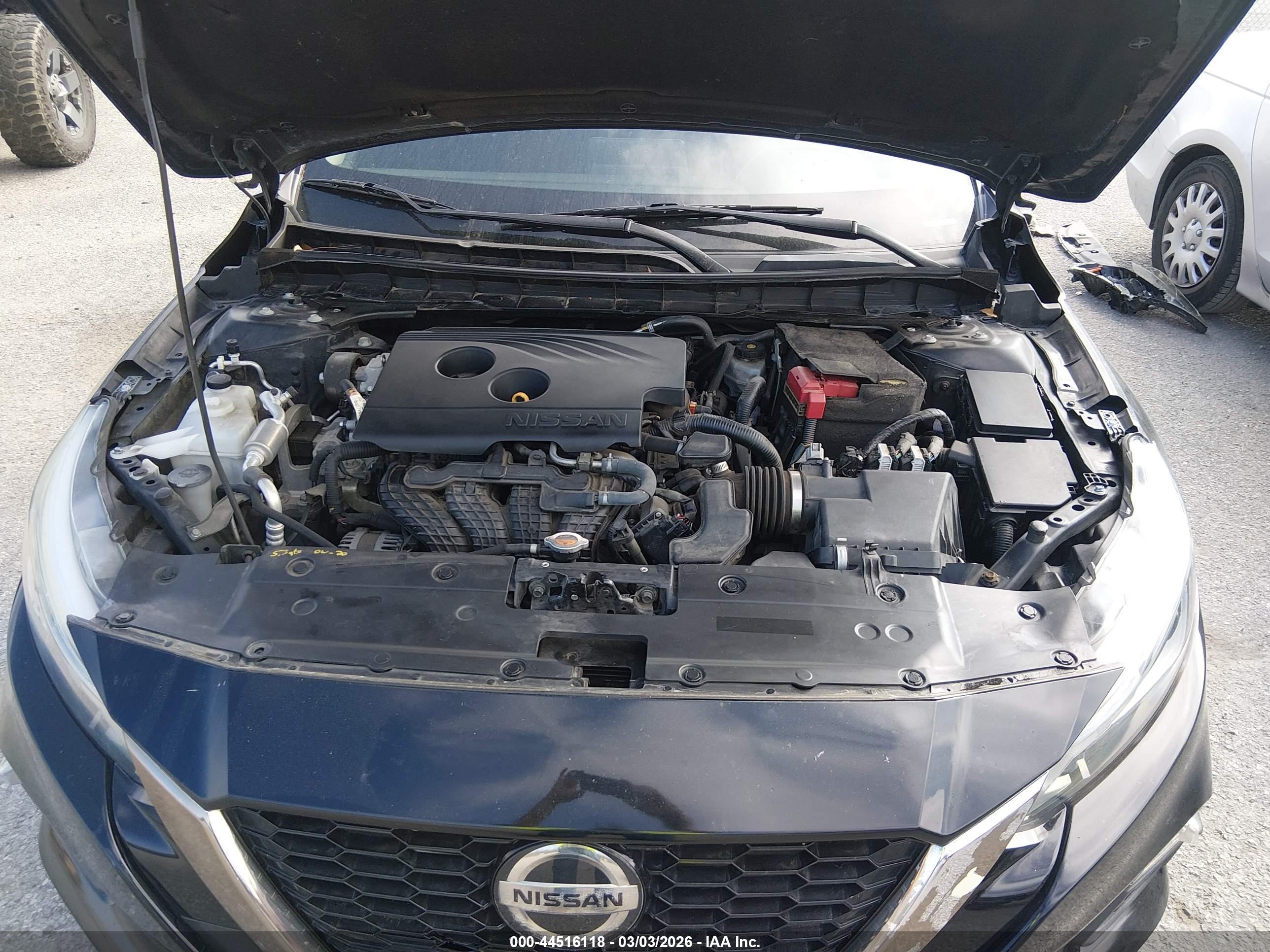 NISSAN ALTIMA image 10