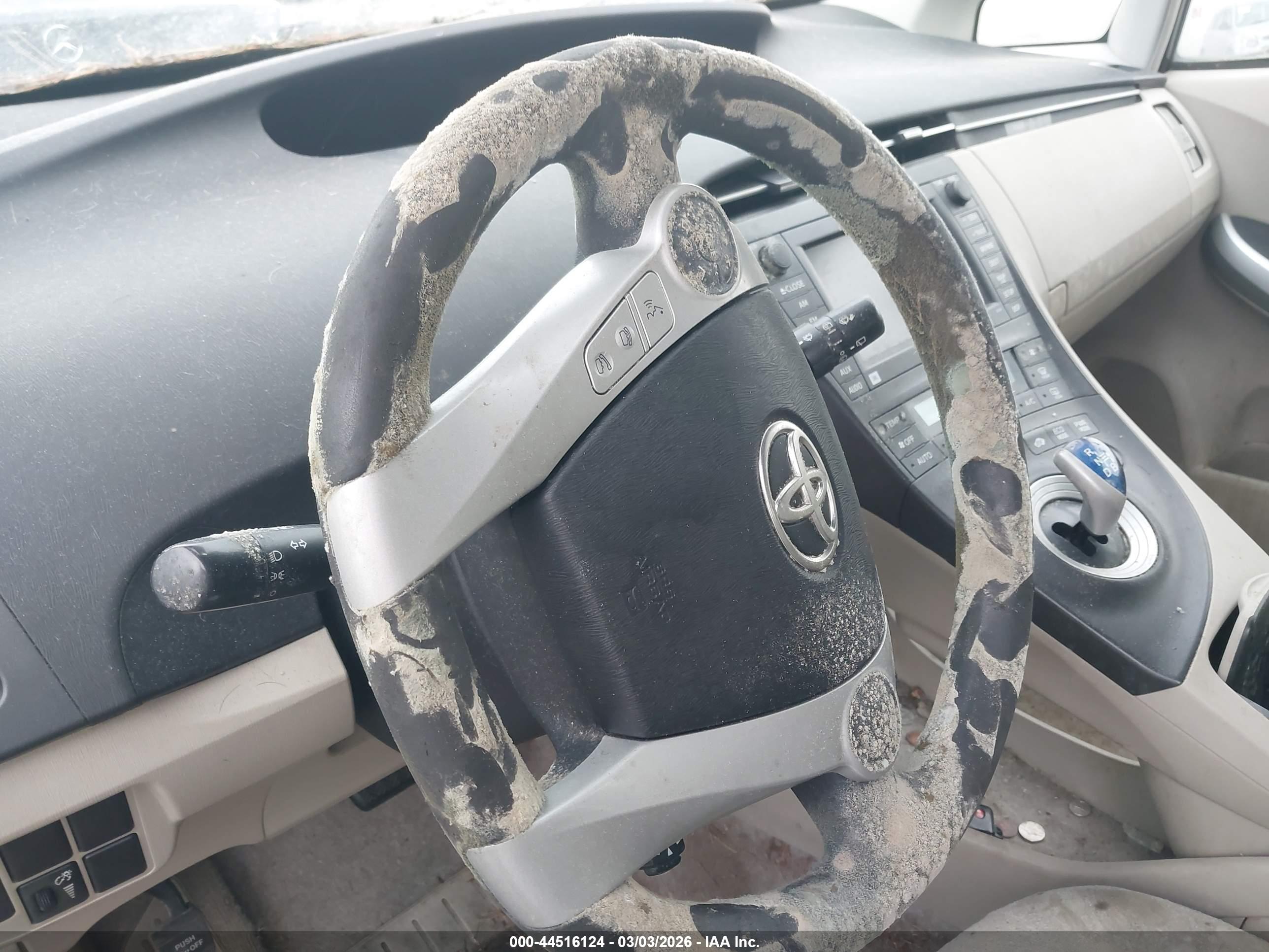 TOYOTA PRIUS image 6