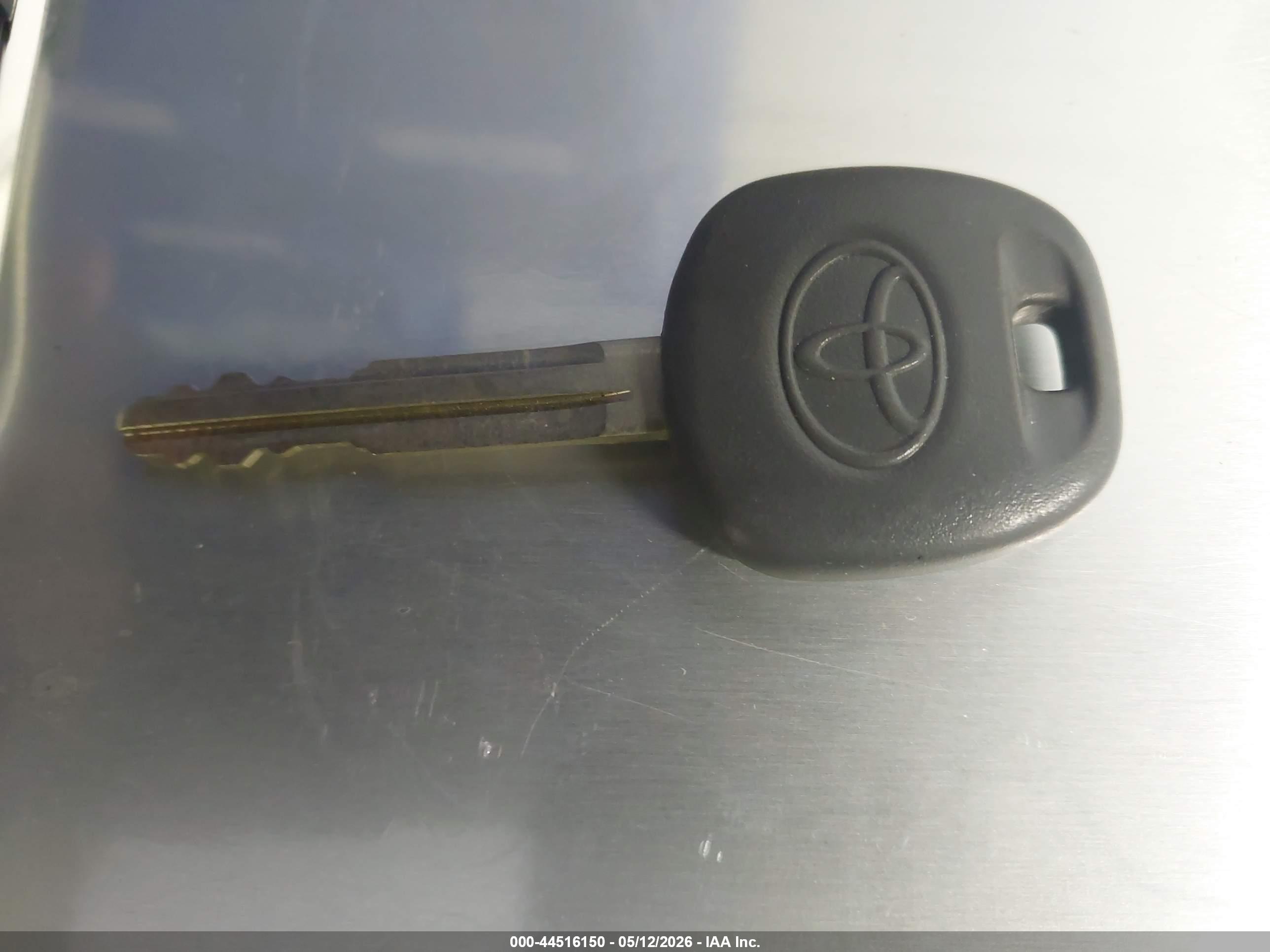 TOYOTA COROLLA image 11