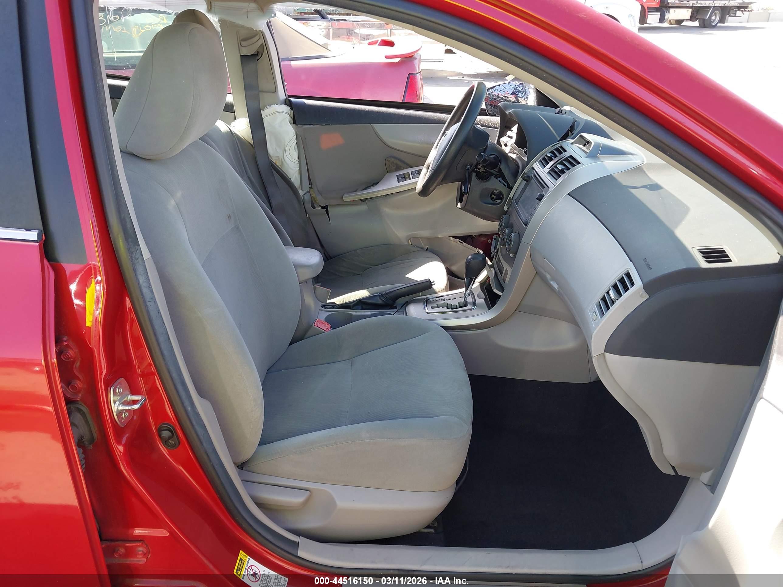 TOYOTA COROLLA image 5