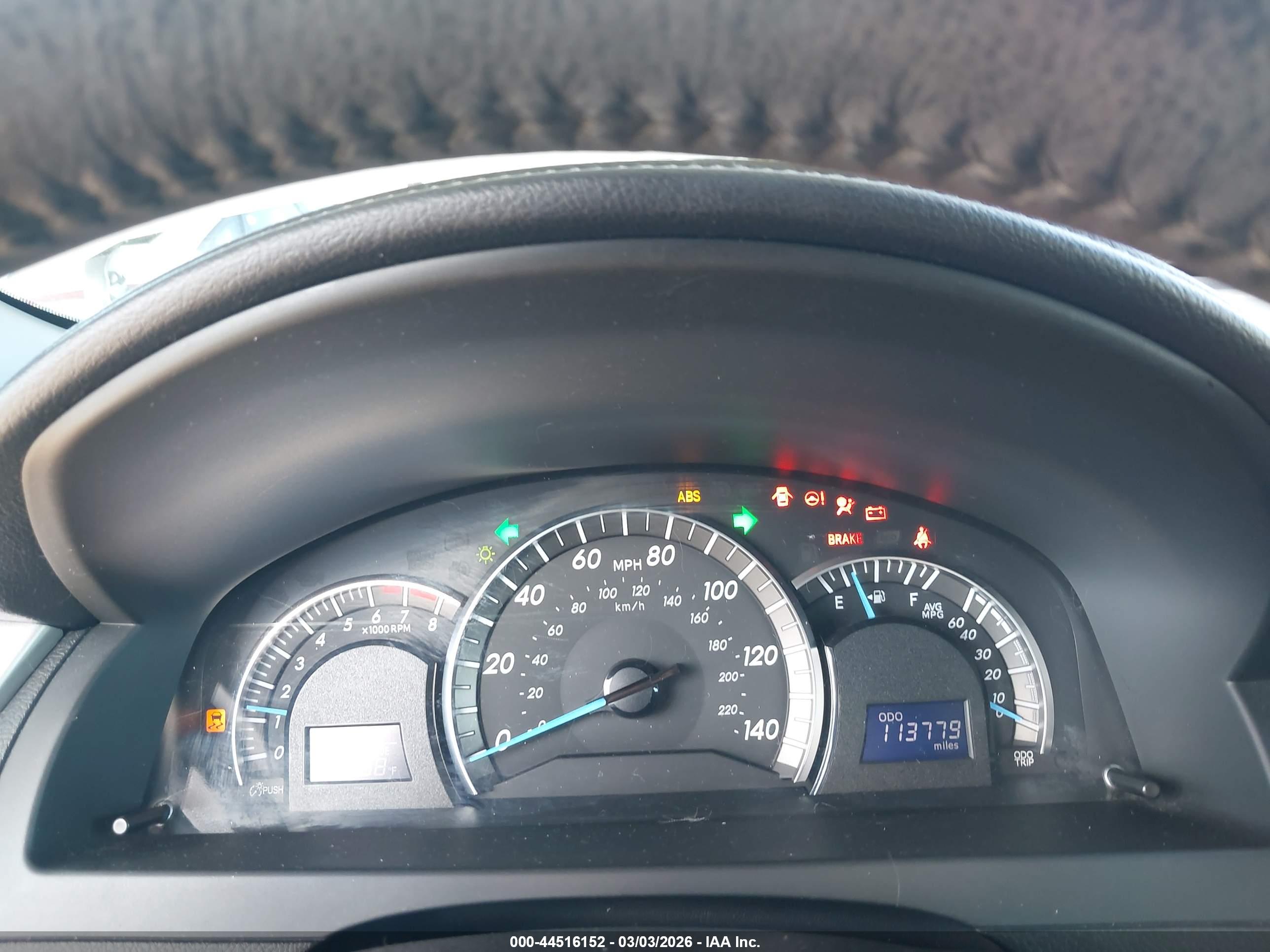 TOYOTA CAMRY image 7