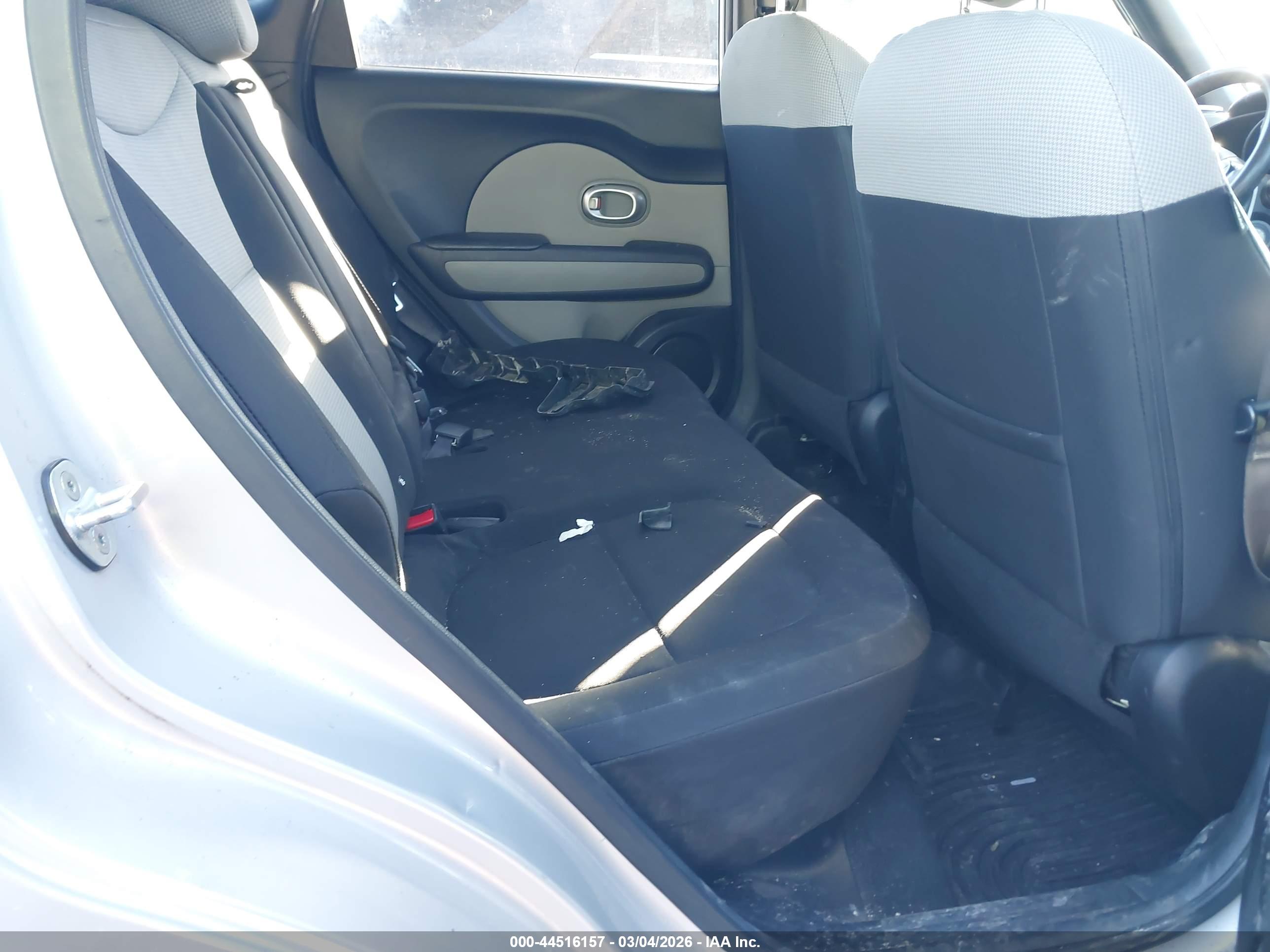 KIA SOUL image 8