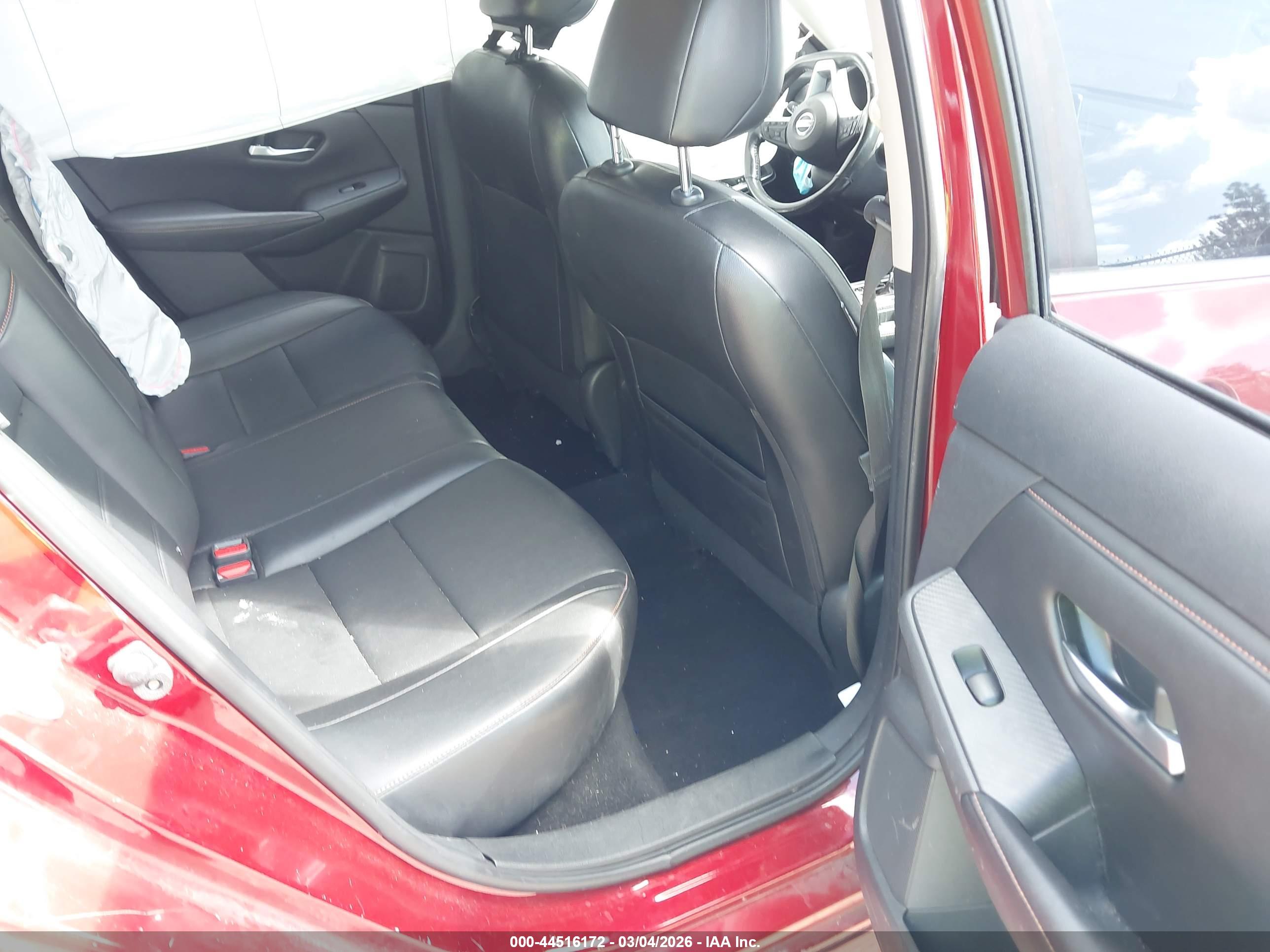 NISSAN SENTRA image 8