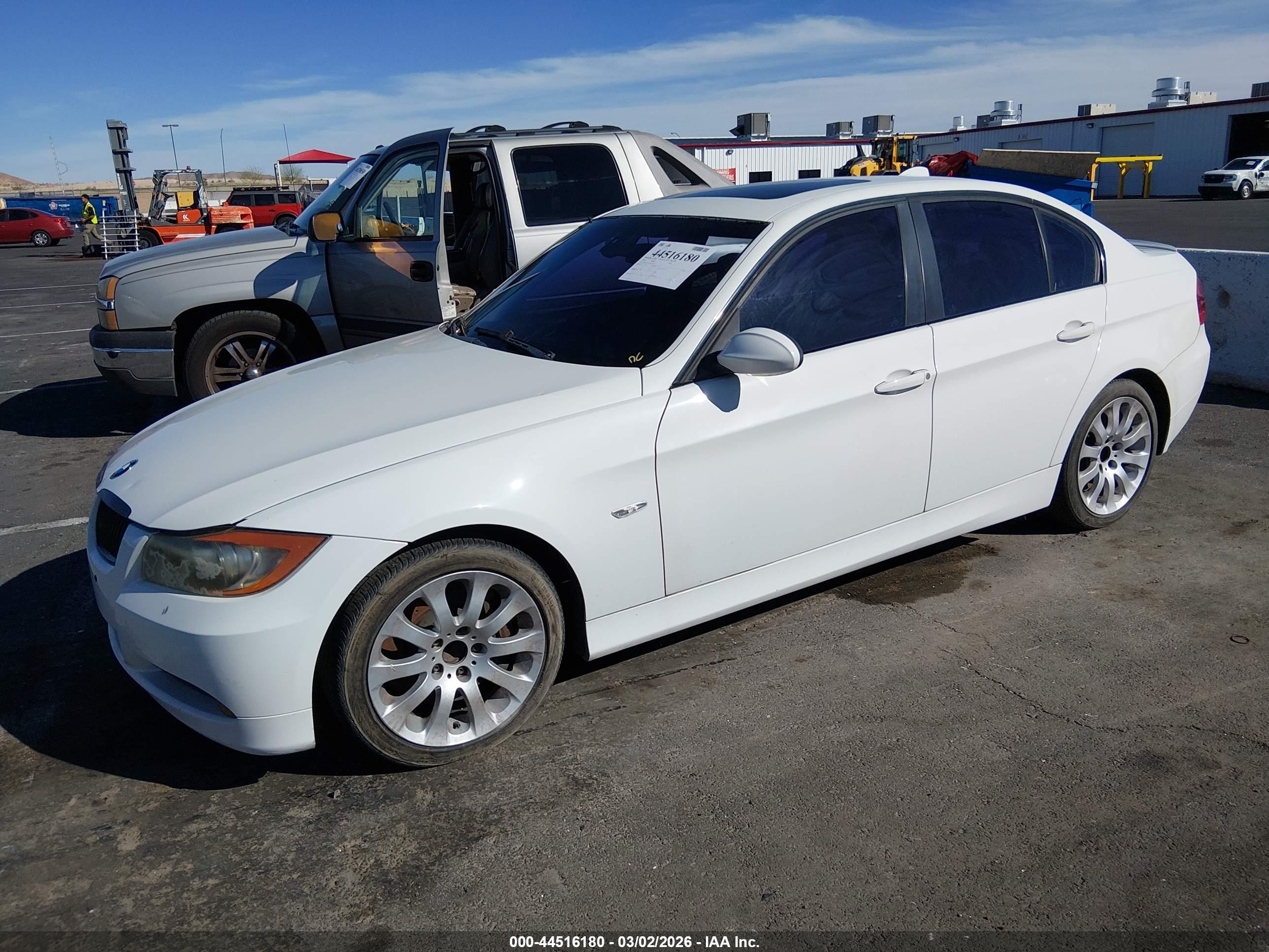 BMW 335I image 2