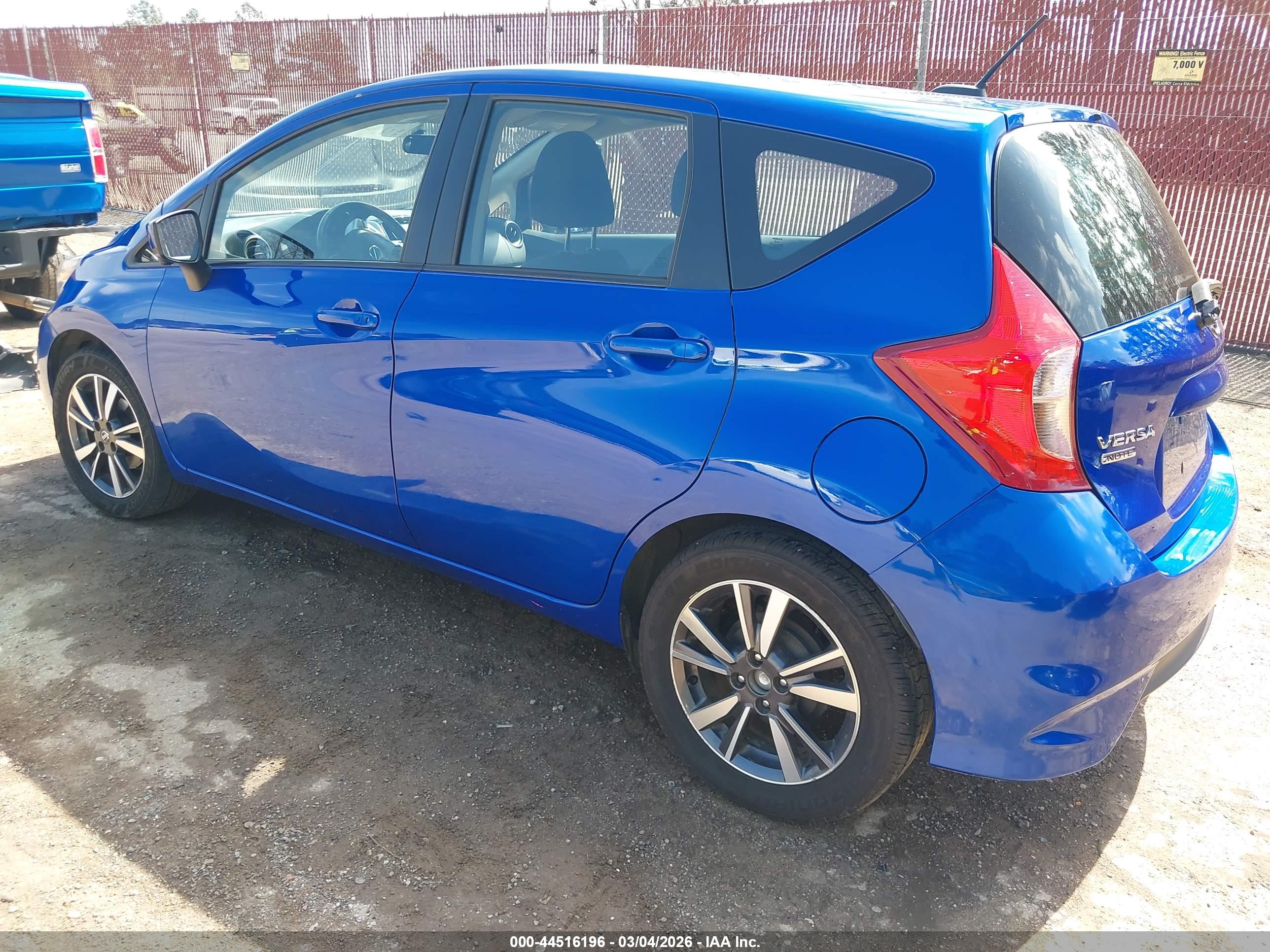 NISSAN VERSA image 3