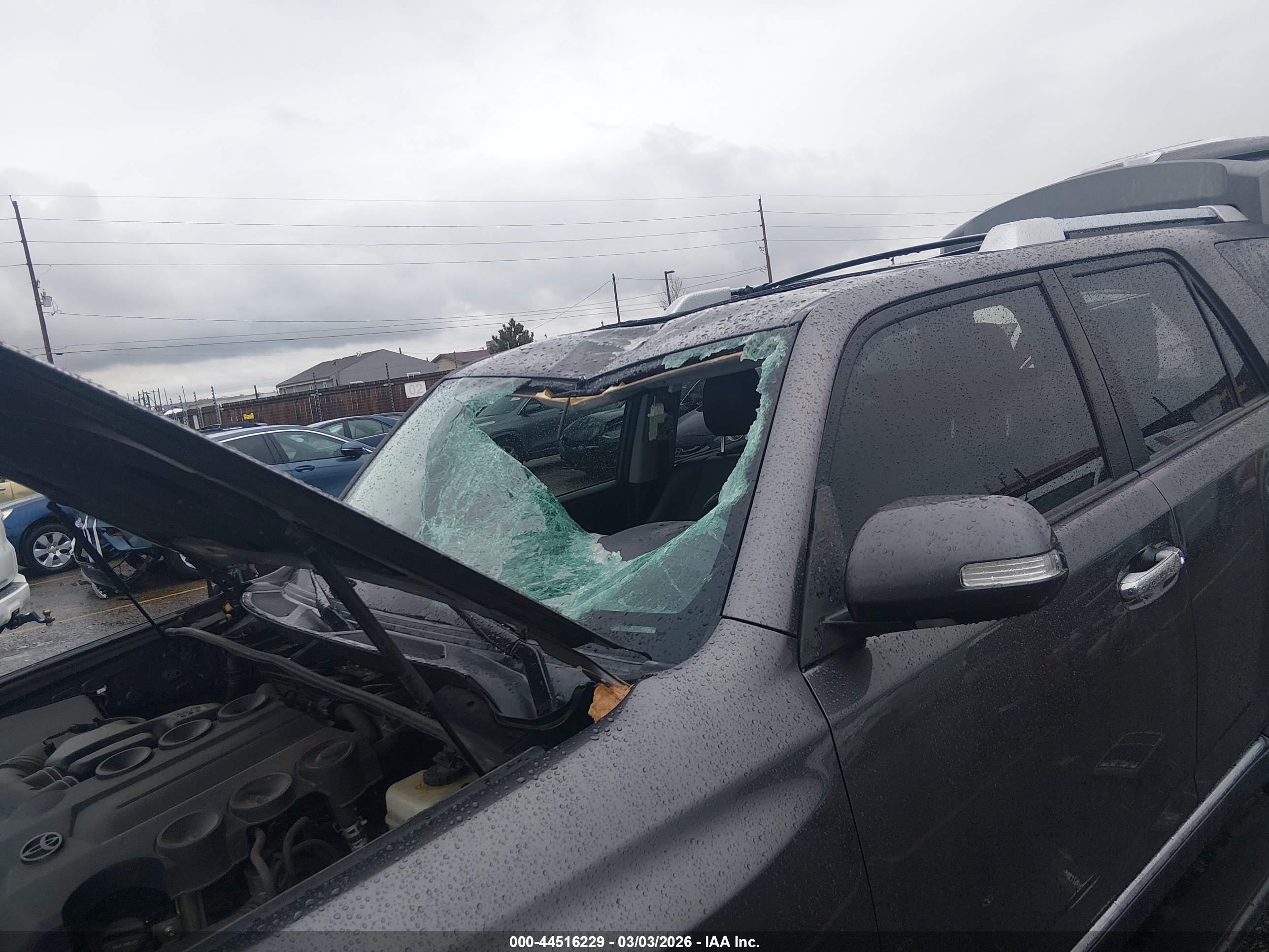 TOYOTA 4RUNNER image 6