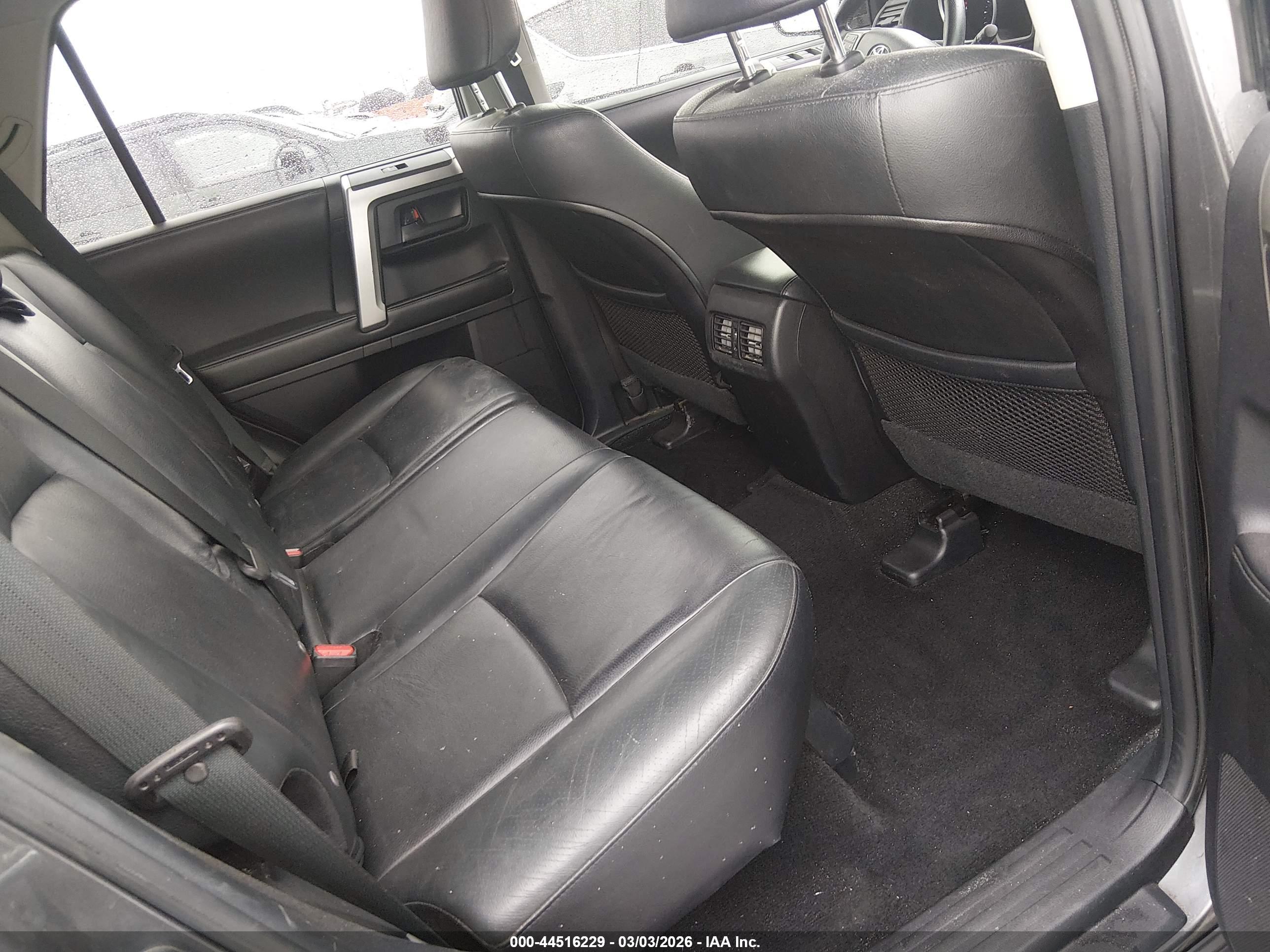 TOYOTA 4RUNNER image 8