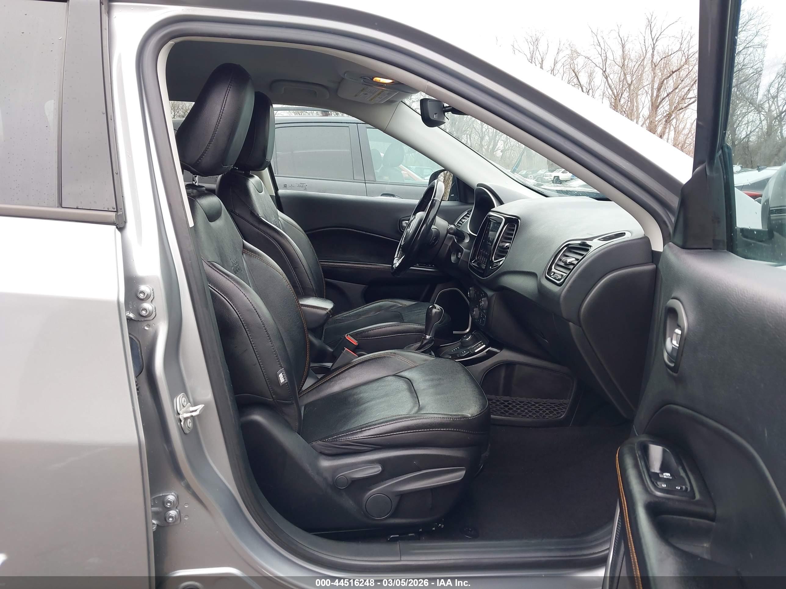 JEEP COMPASS image 5