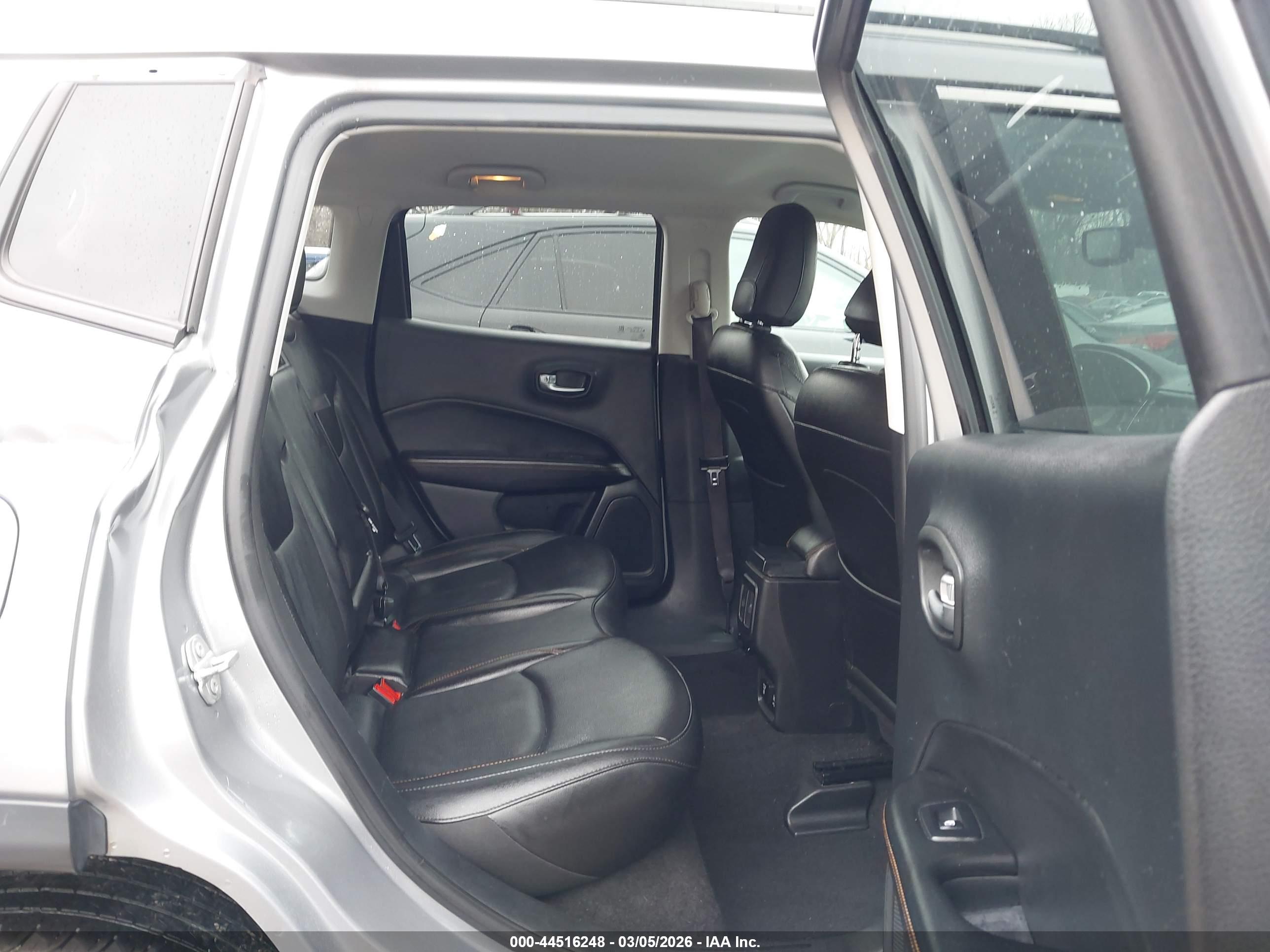 JEEP COMPASS image 8