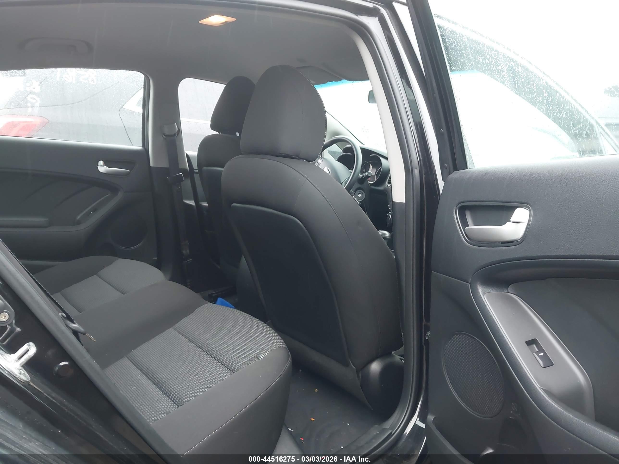 KIA FORTE image 8