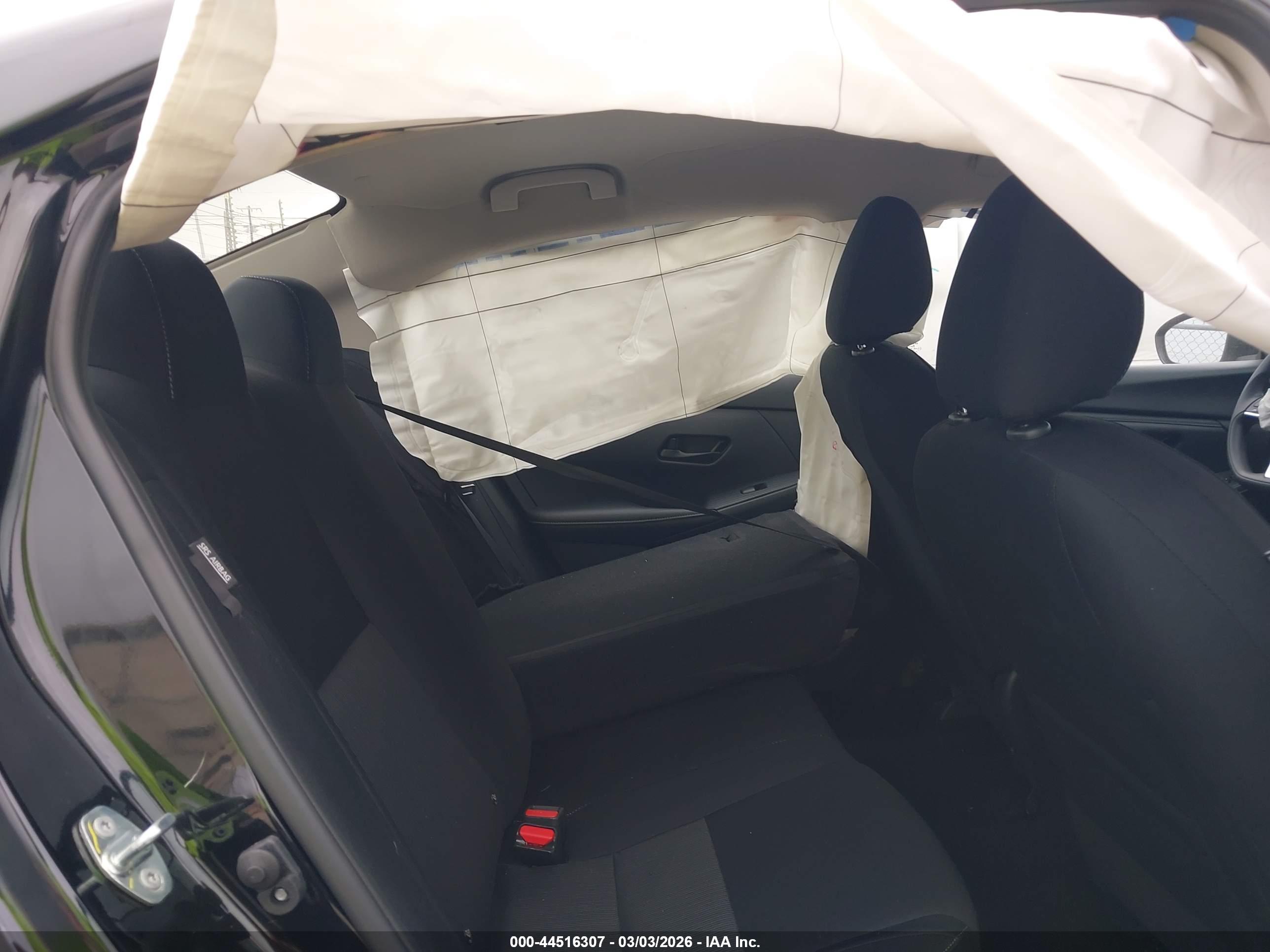 NISSAN SENTRA image 8