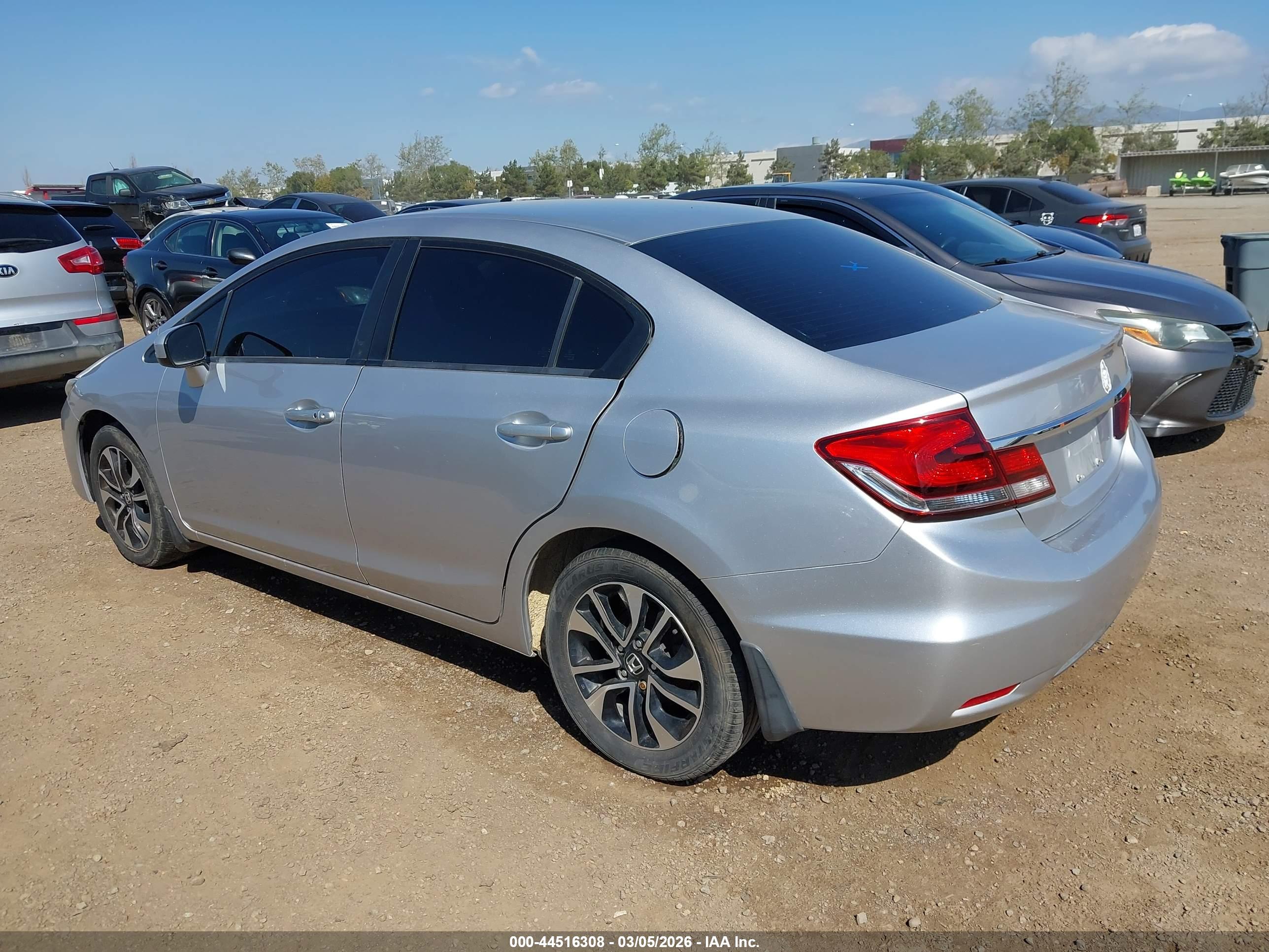 HONDA CIVIC image 3