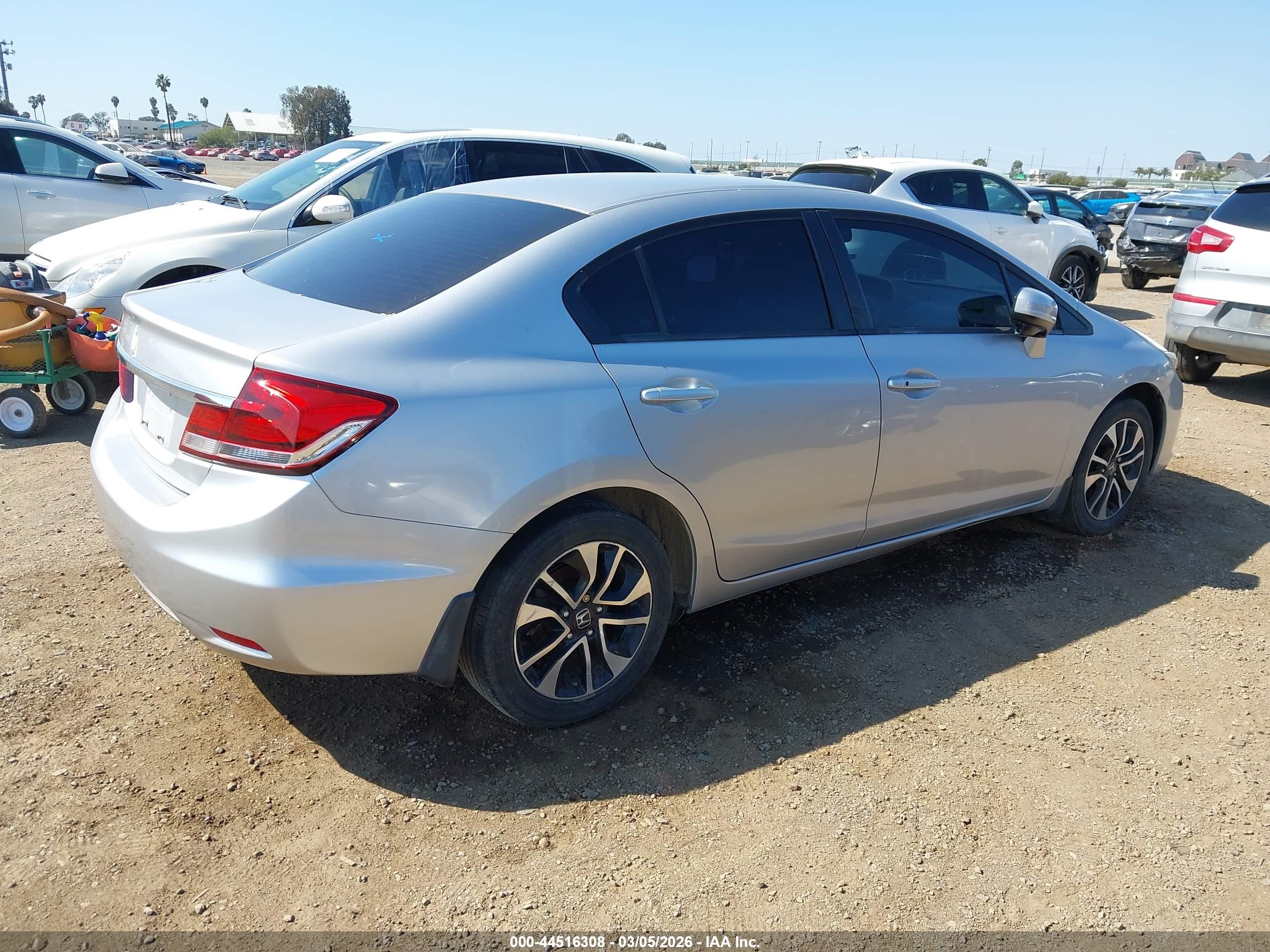 HONDA CIVIC image 4