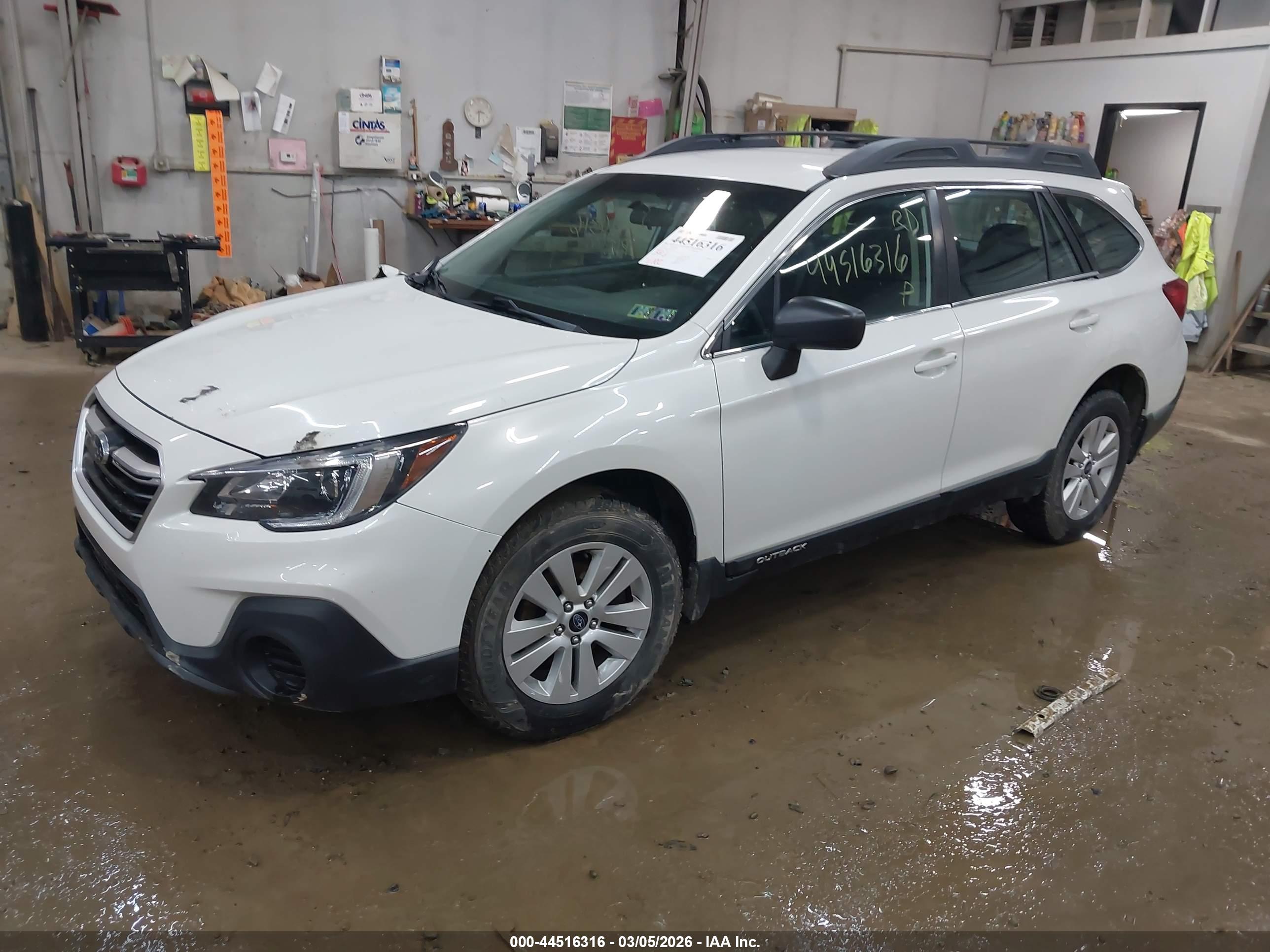 SUBARU OUTBACK image 2