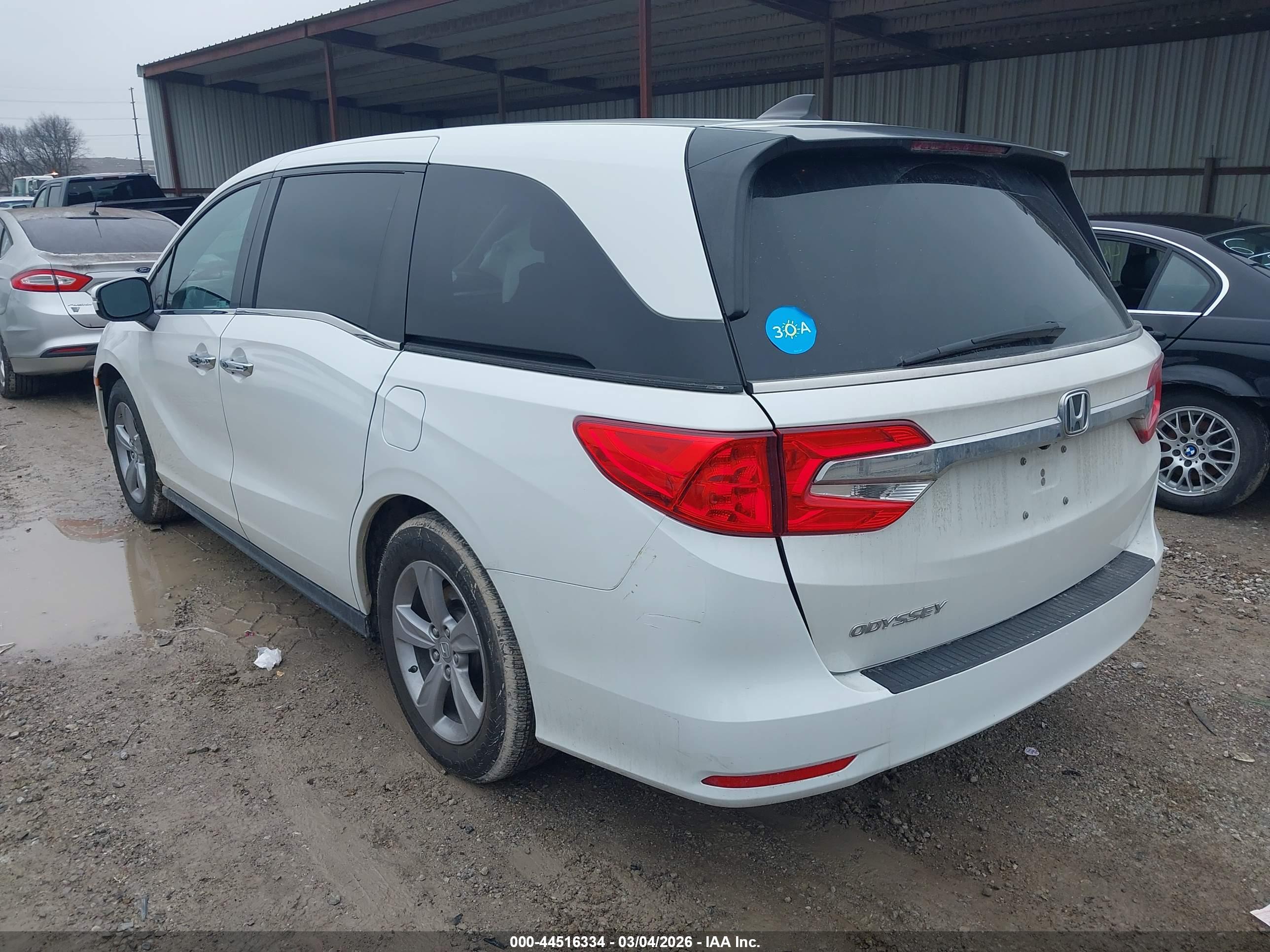 HONDA ODYSSEY image 3