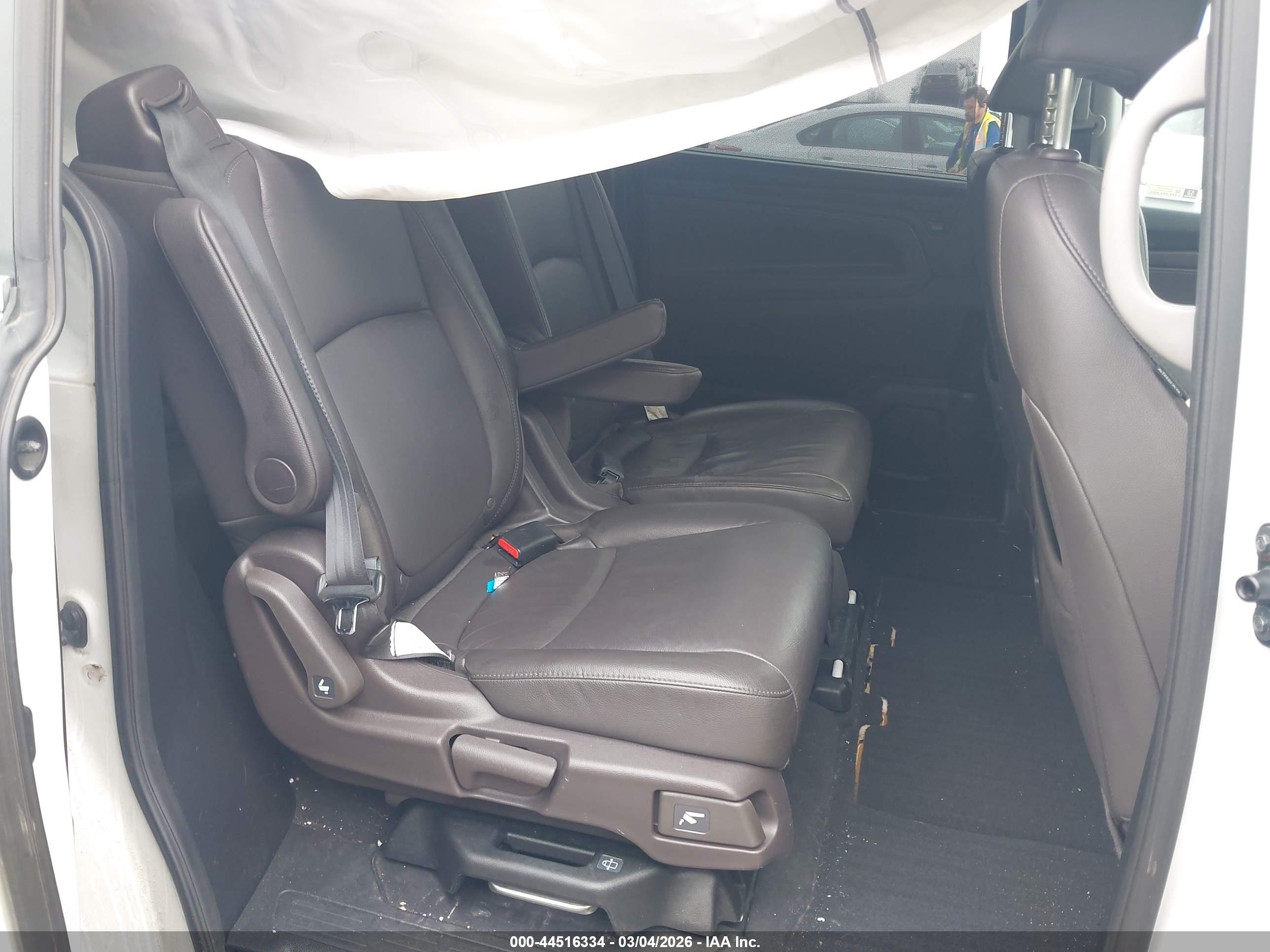 HONDA ODYSSEY image 8