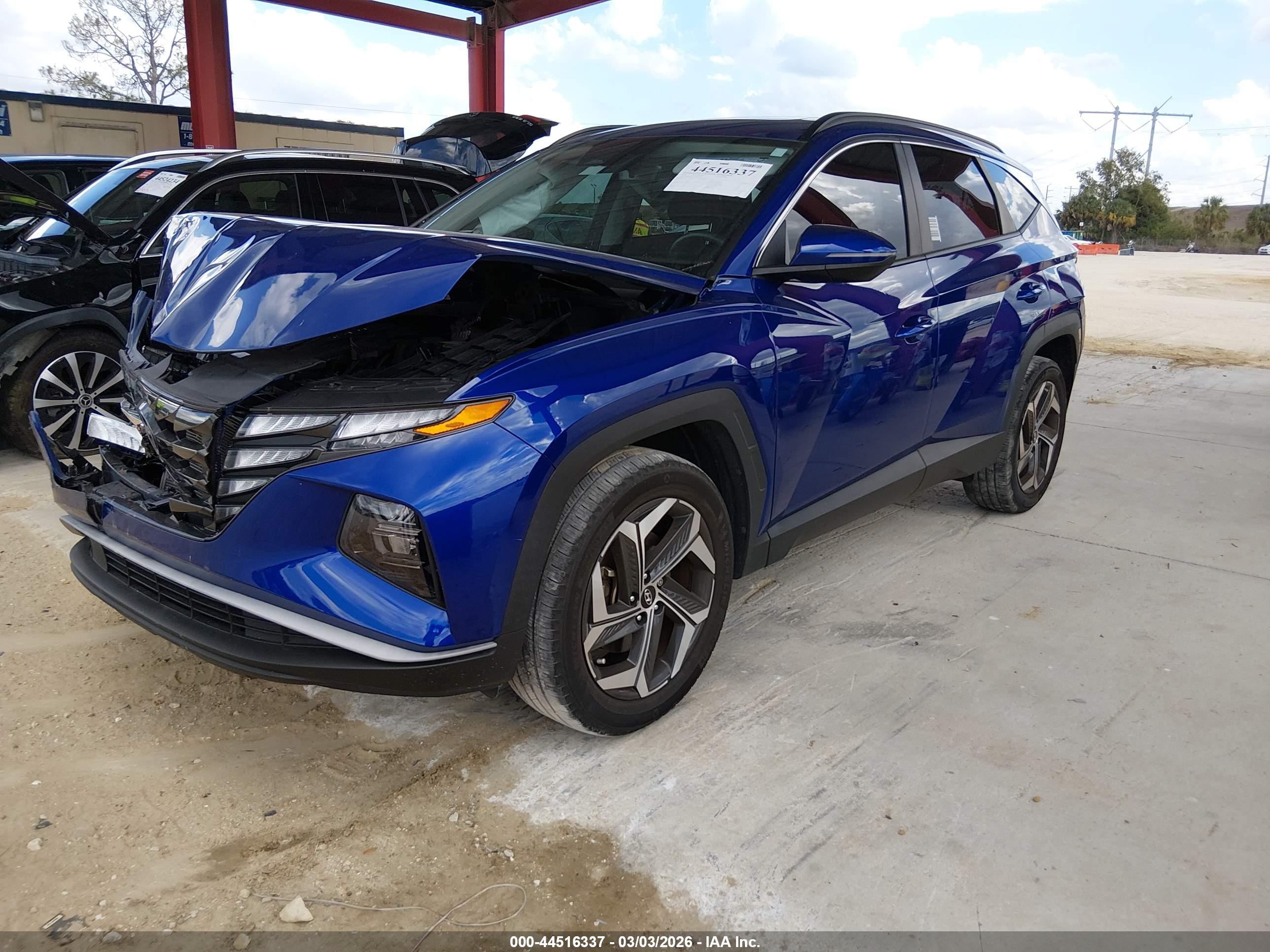 HYUNDAI TUCSON image 2