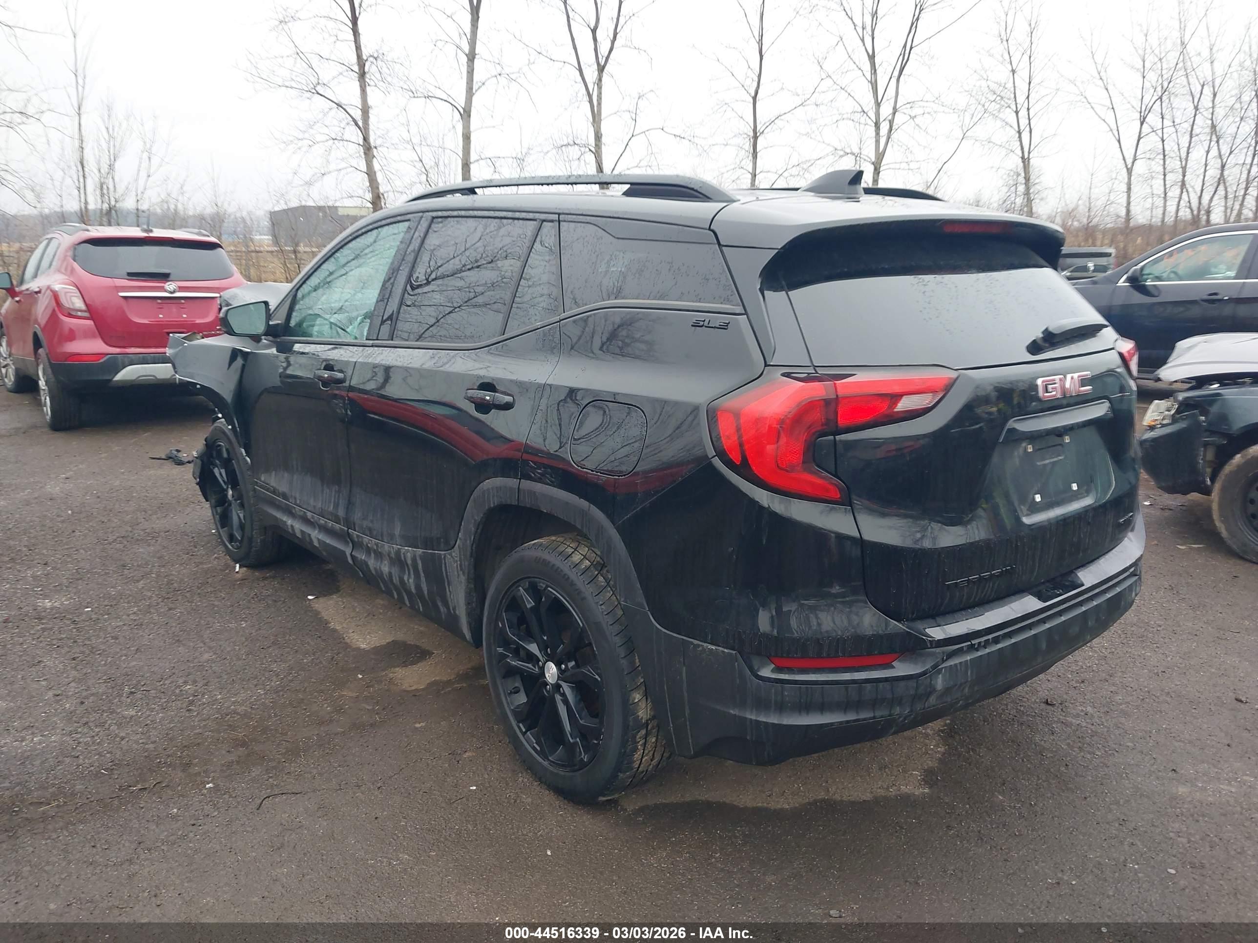 GMC TERRAIN image 3