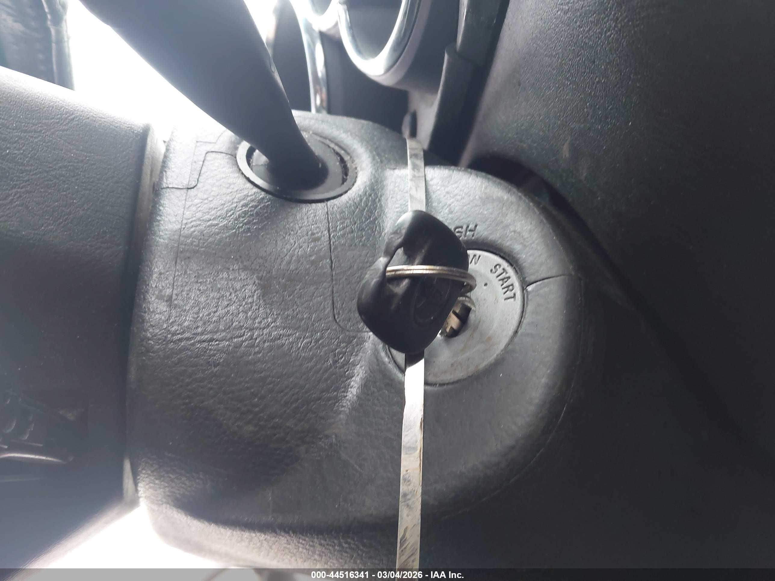 TOYOTA MATRIX image 11