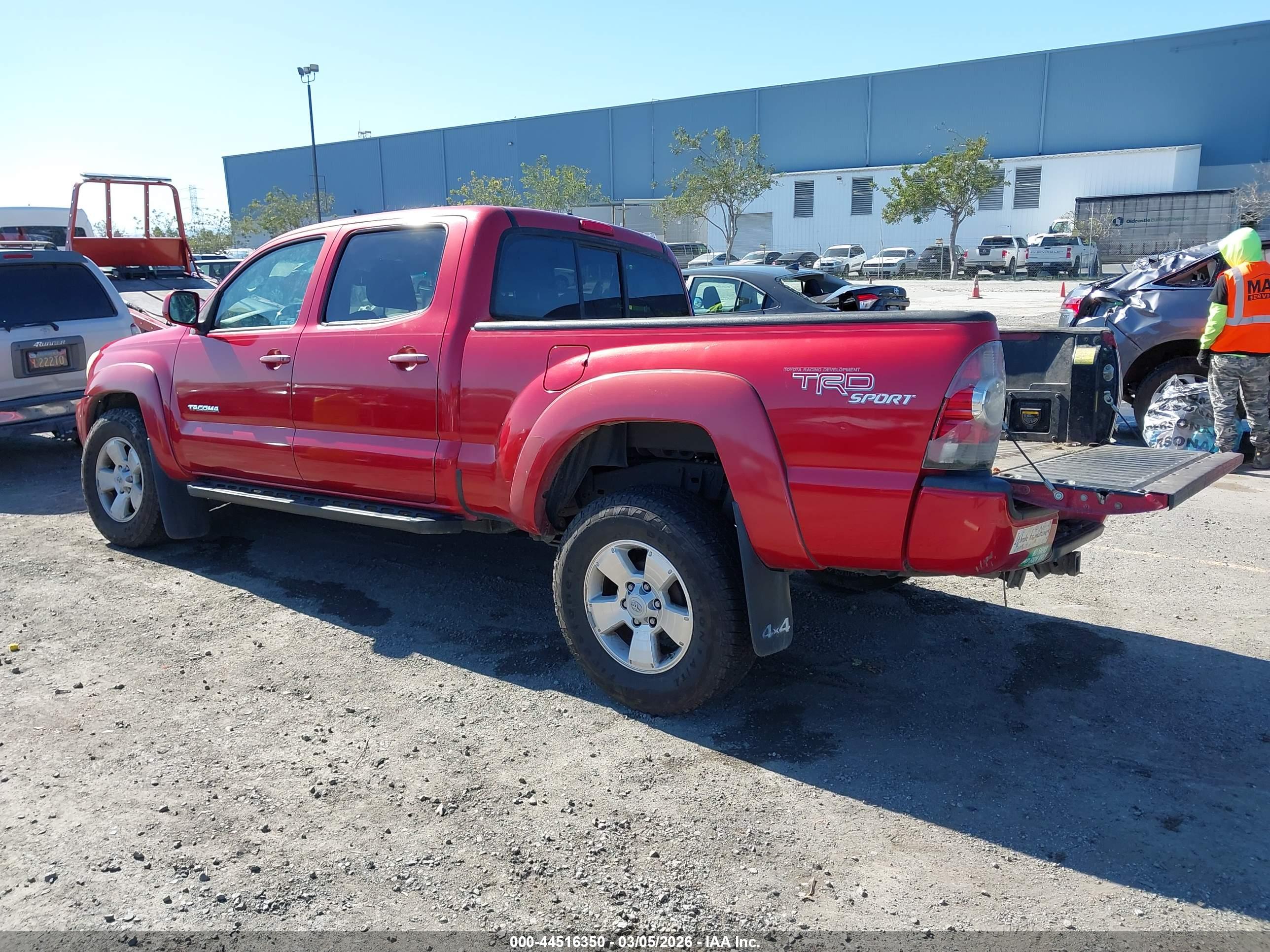 TOYOTA TACOMA image 3